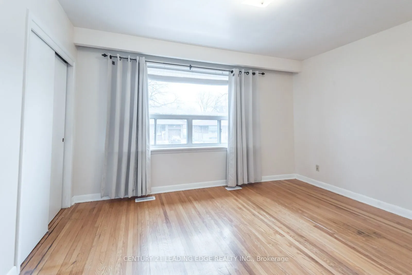 18 Packard Boulevard, #Upper