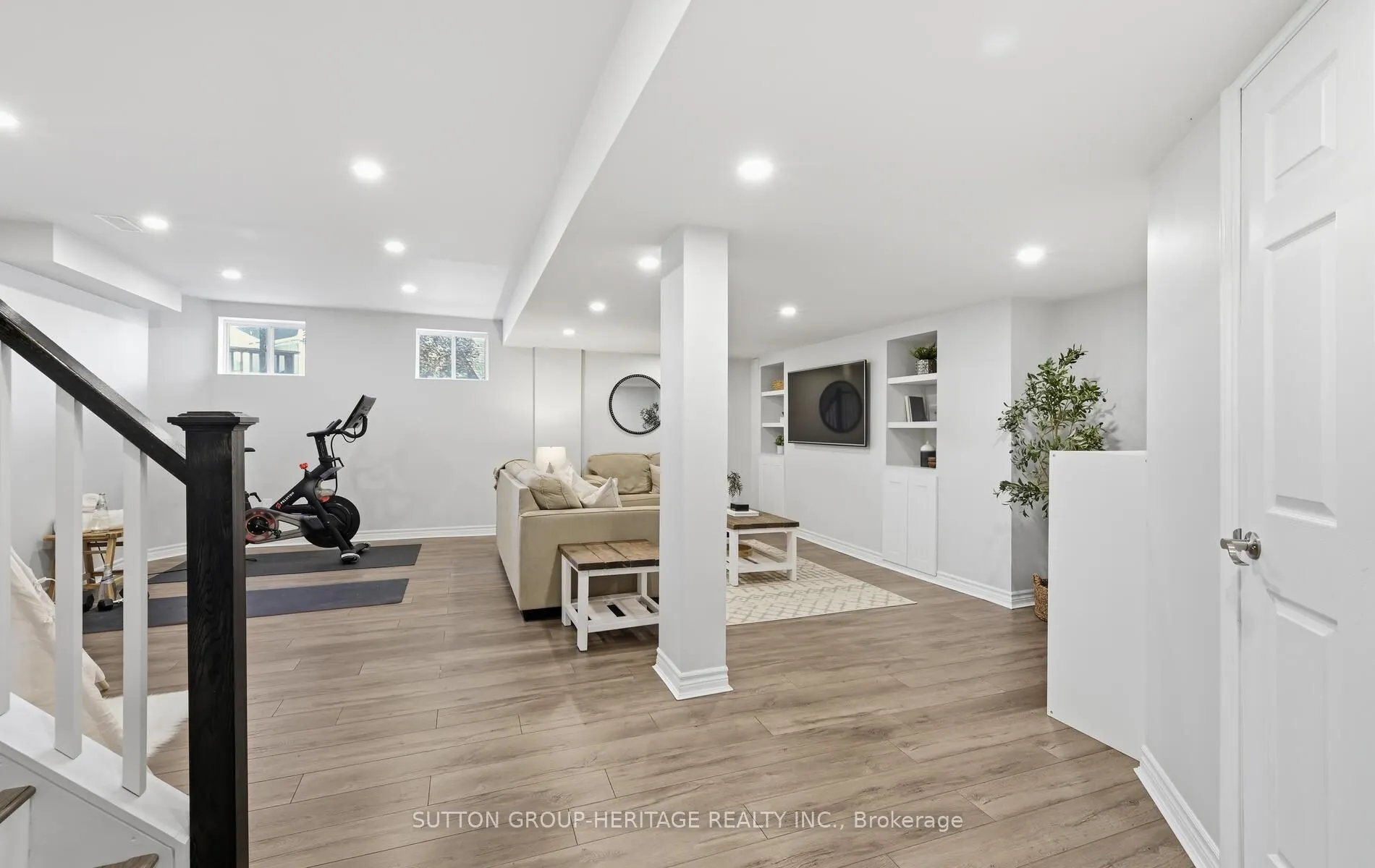 59 Allworth Crescent