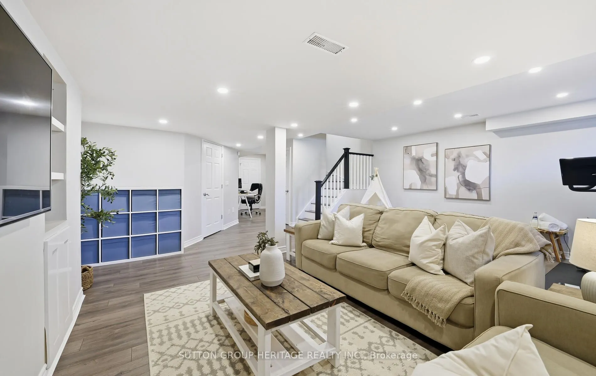 59 Allworth Crescent