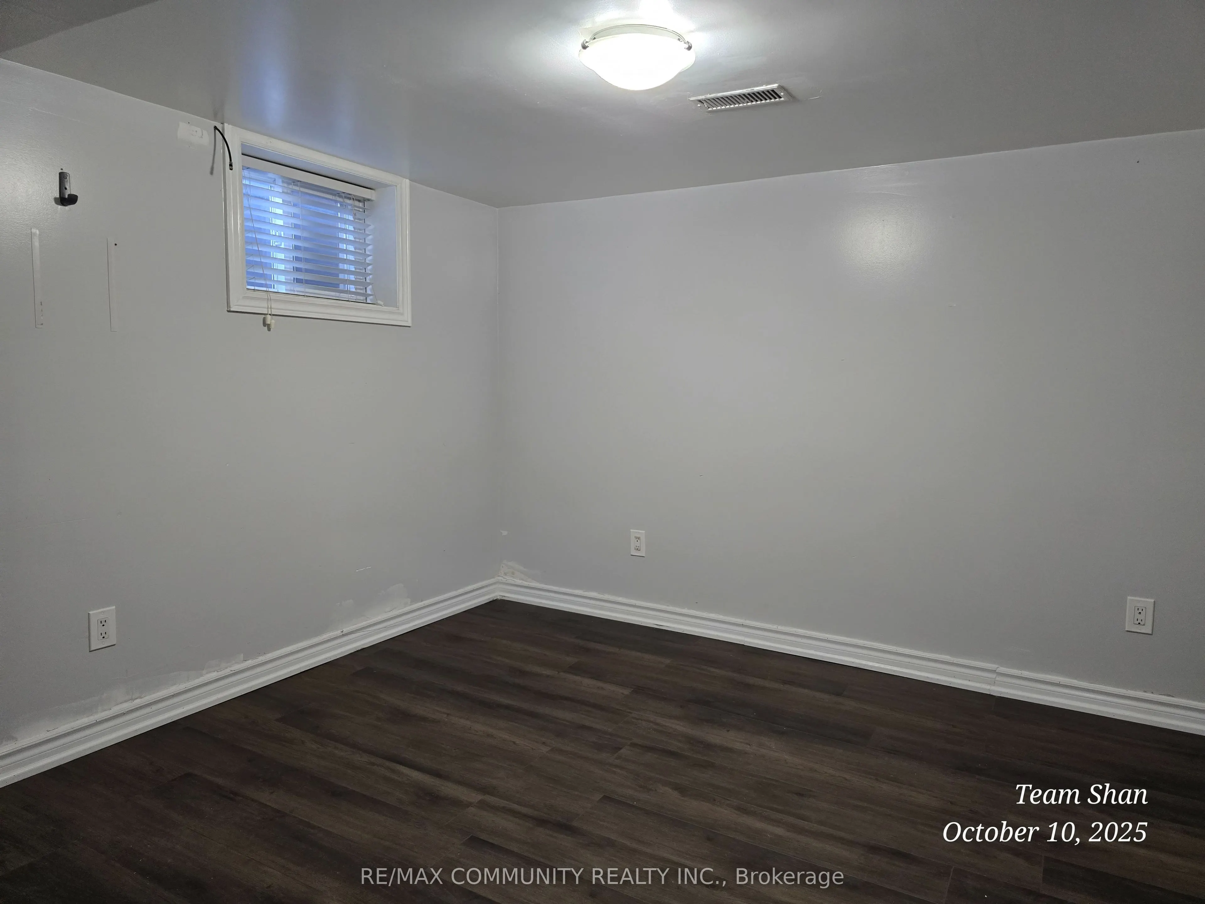 208 Ellendale Drive, #Basement