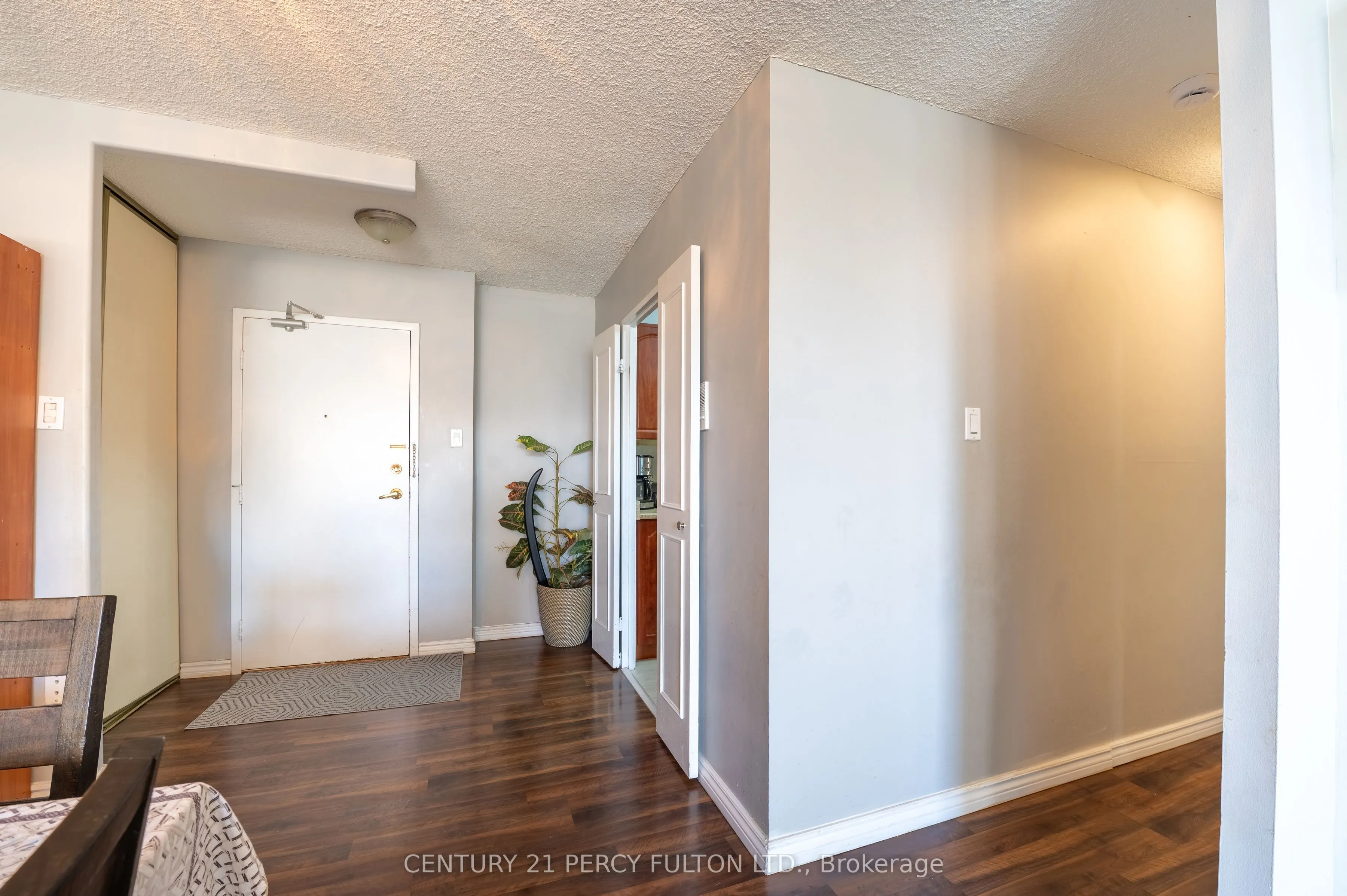 25 Silver Springs Boulevard, #301