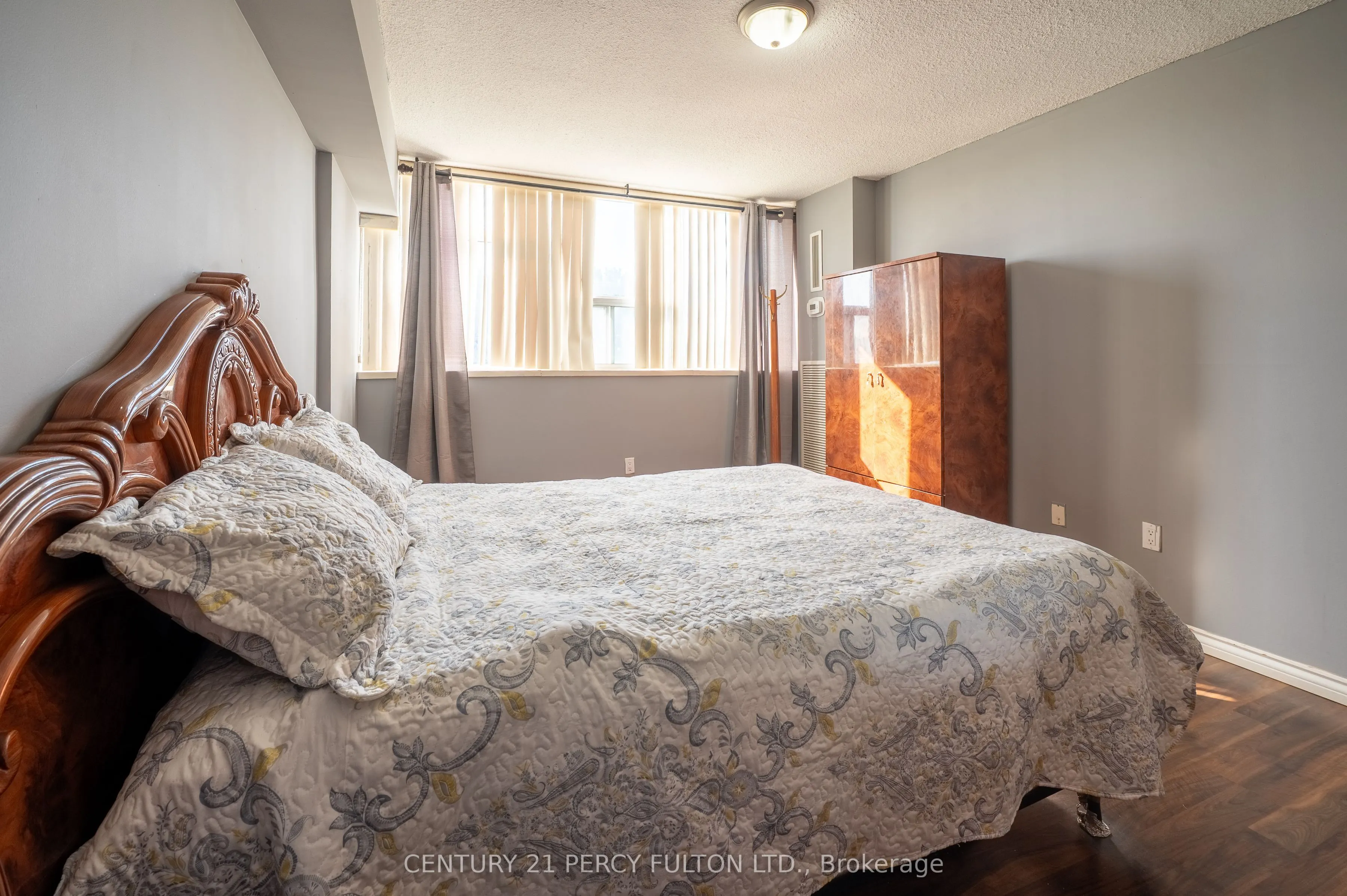 25 Silver Springs Boulevard, #301
