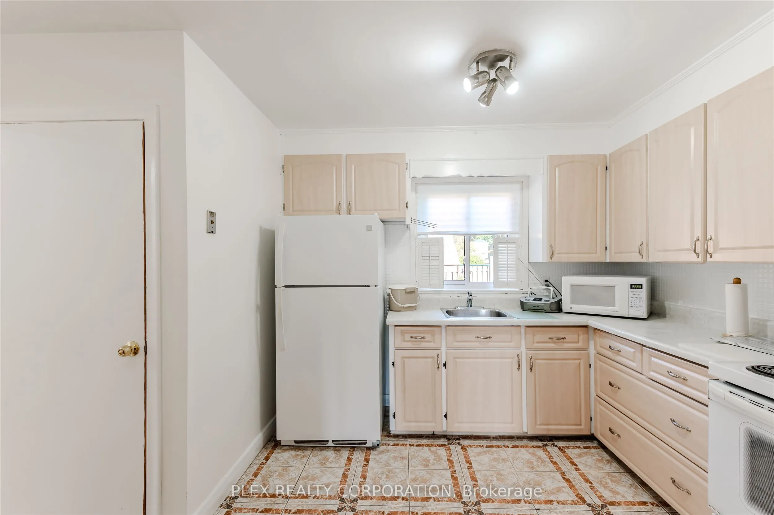 52 Merrian Road