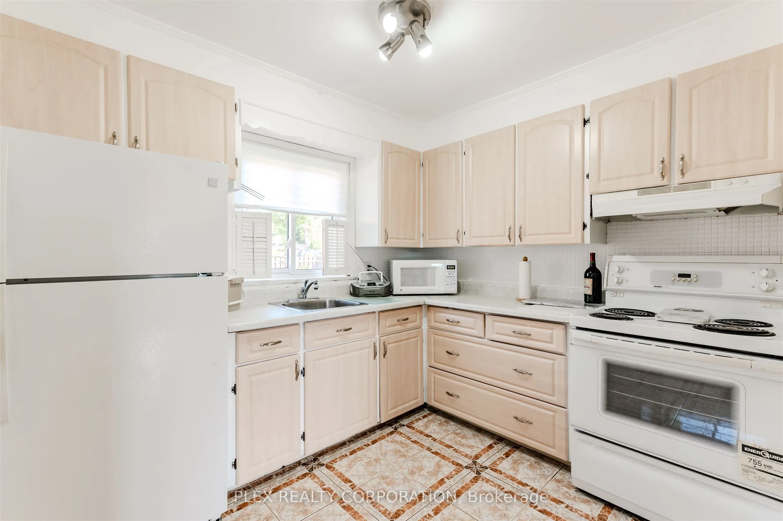 52 Merrian Road