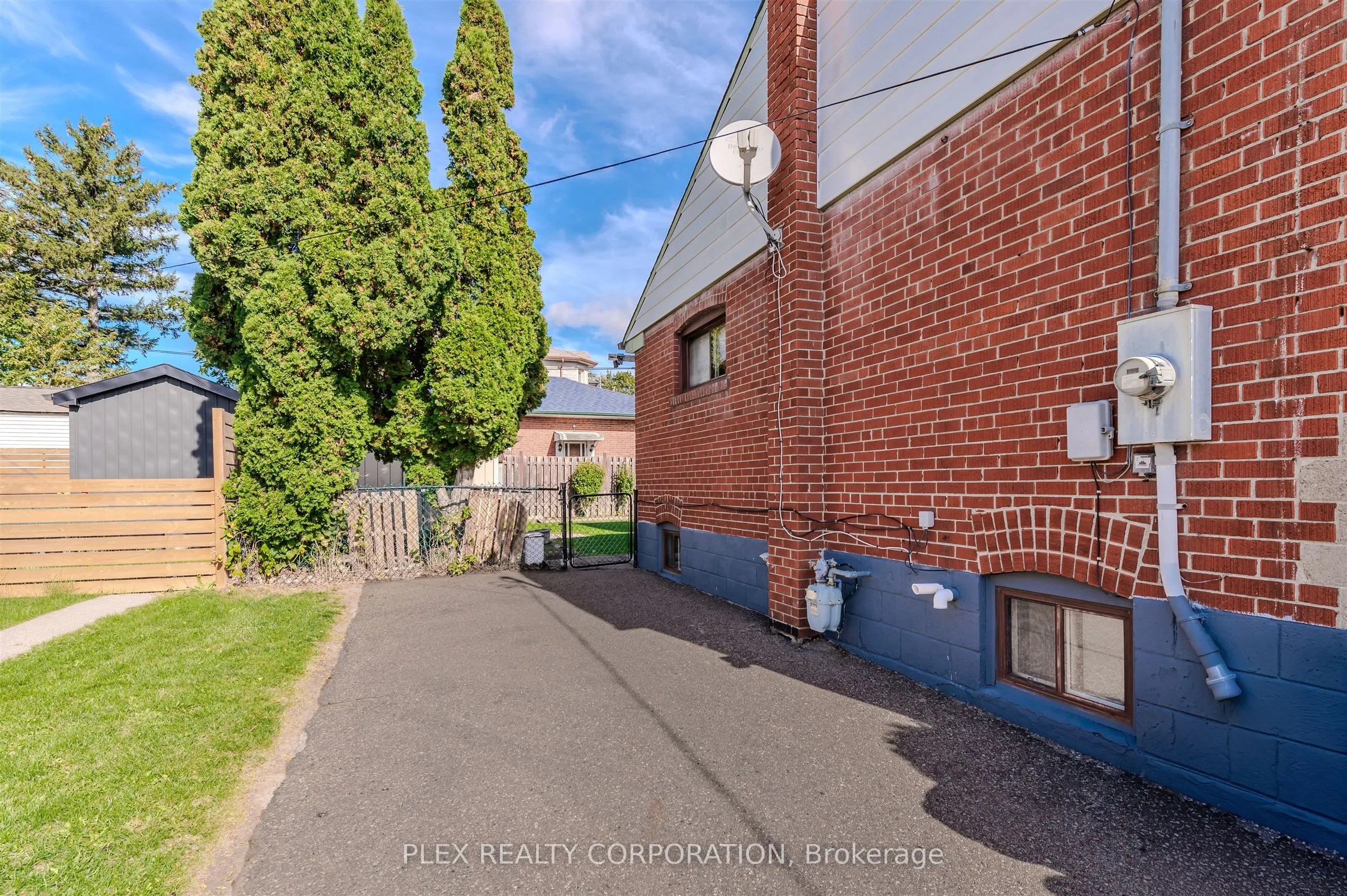 52 Merrian Road