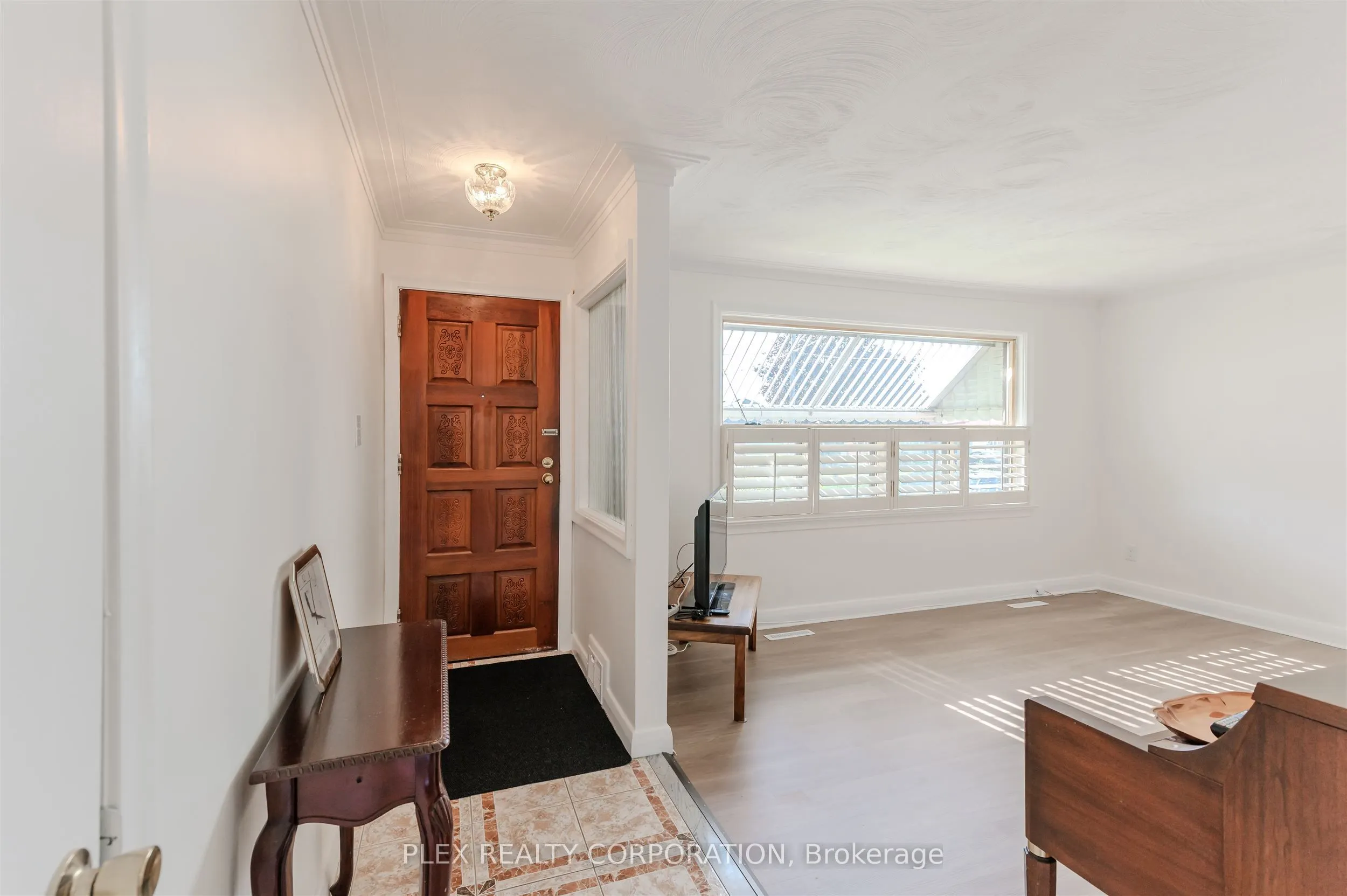 52 Merrian Road