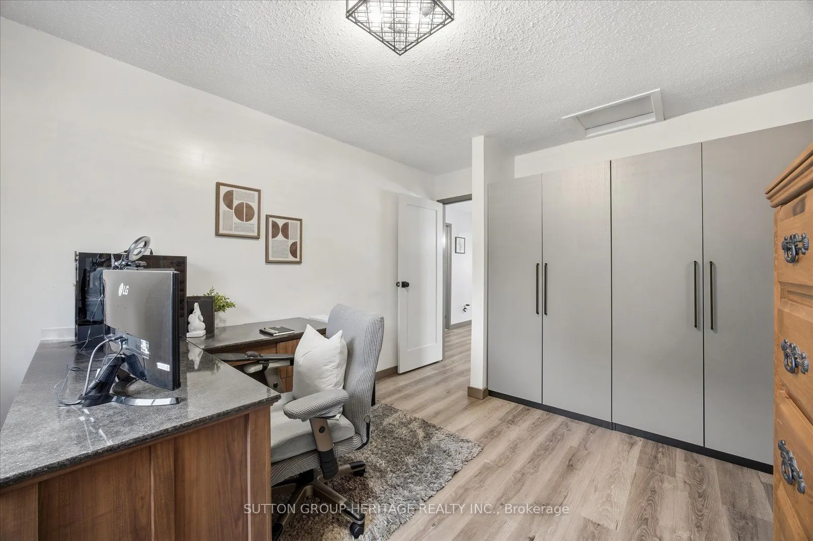 1509 Woodruff Crescent