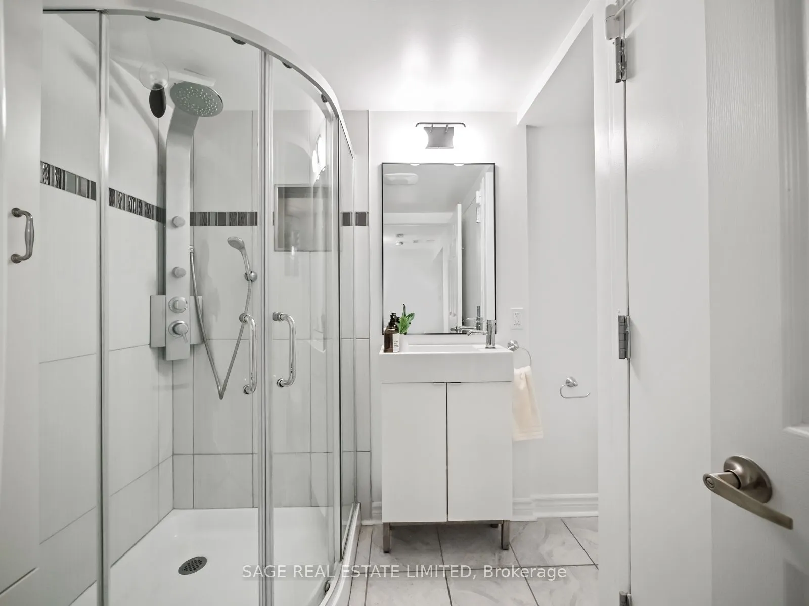 76 Boultbee Avenue, #Lower