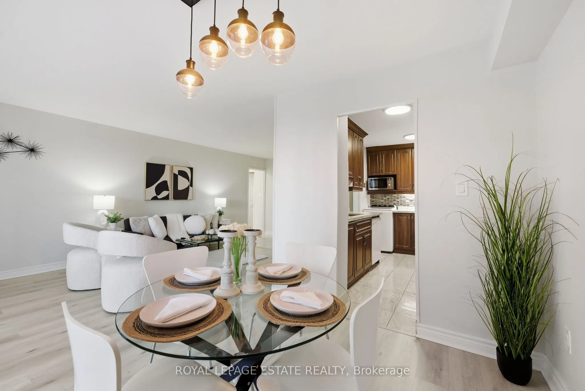 5 Massey Square, #709