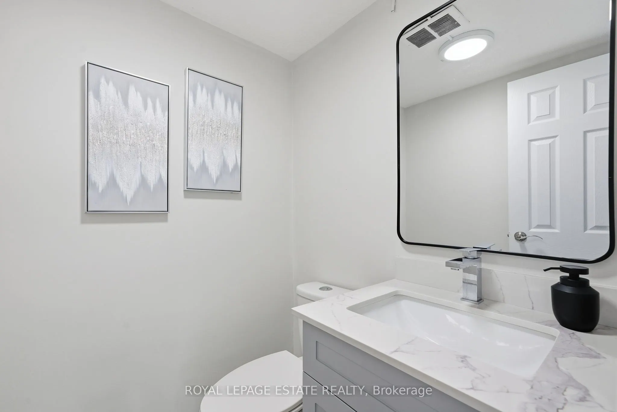 5 Massey Square, #709