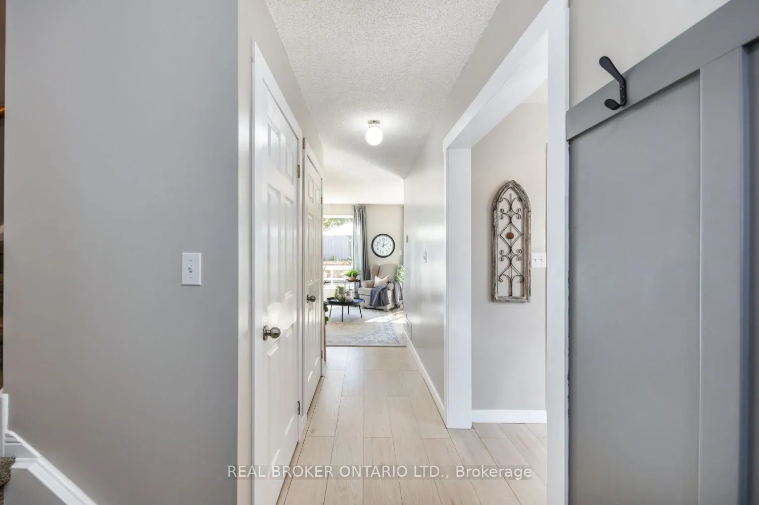 13 Fieldcrest Avenue