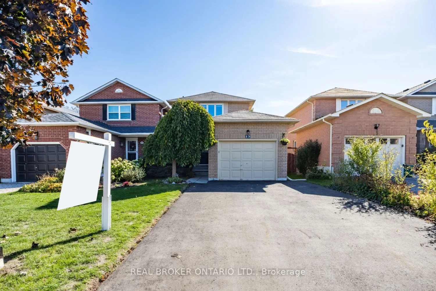 13 Fieldcrest Avenue