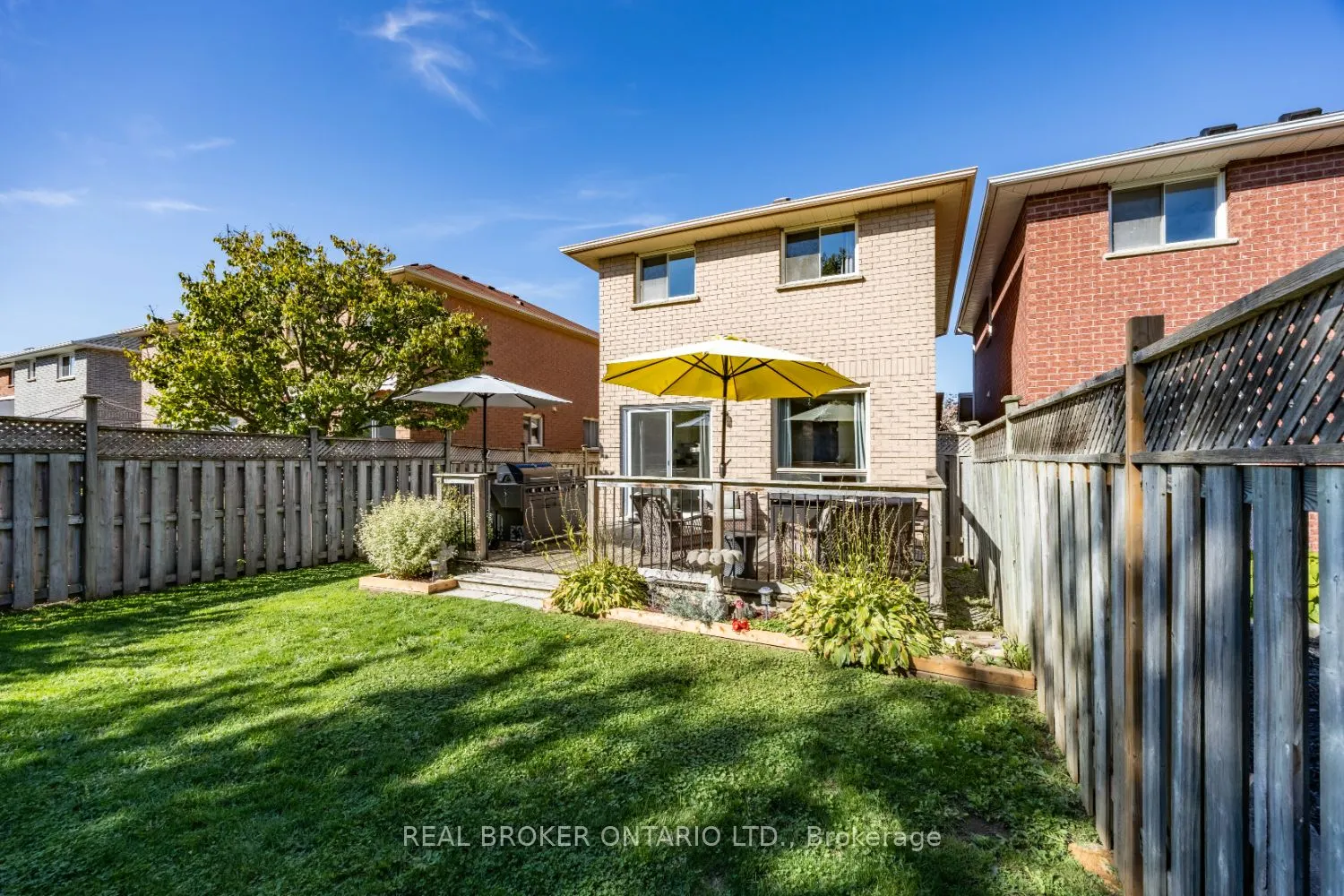 13 Fieldcrest Avenue
