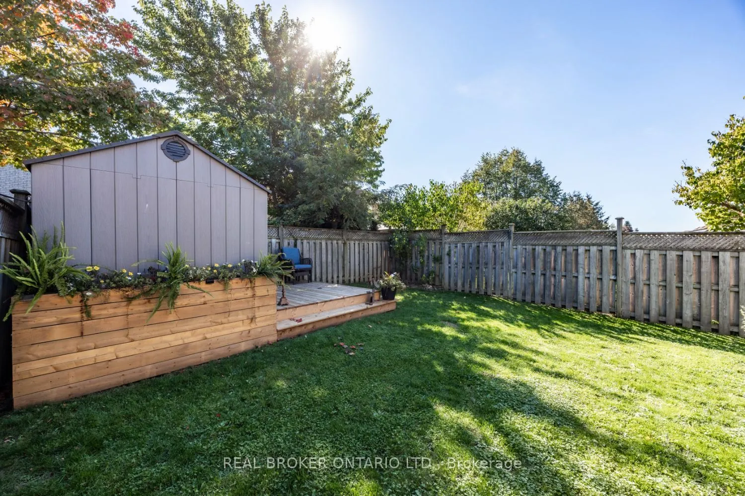 13 Fieldcrest Avenue