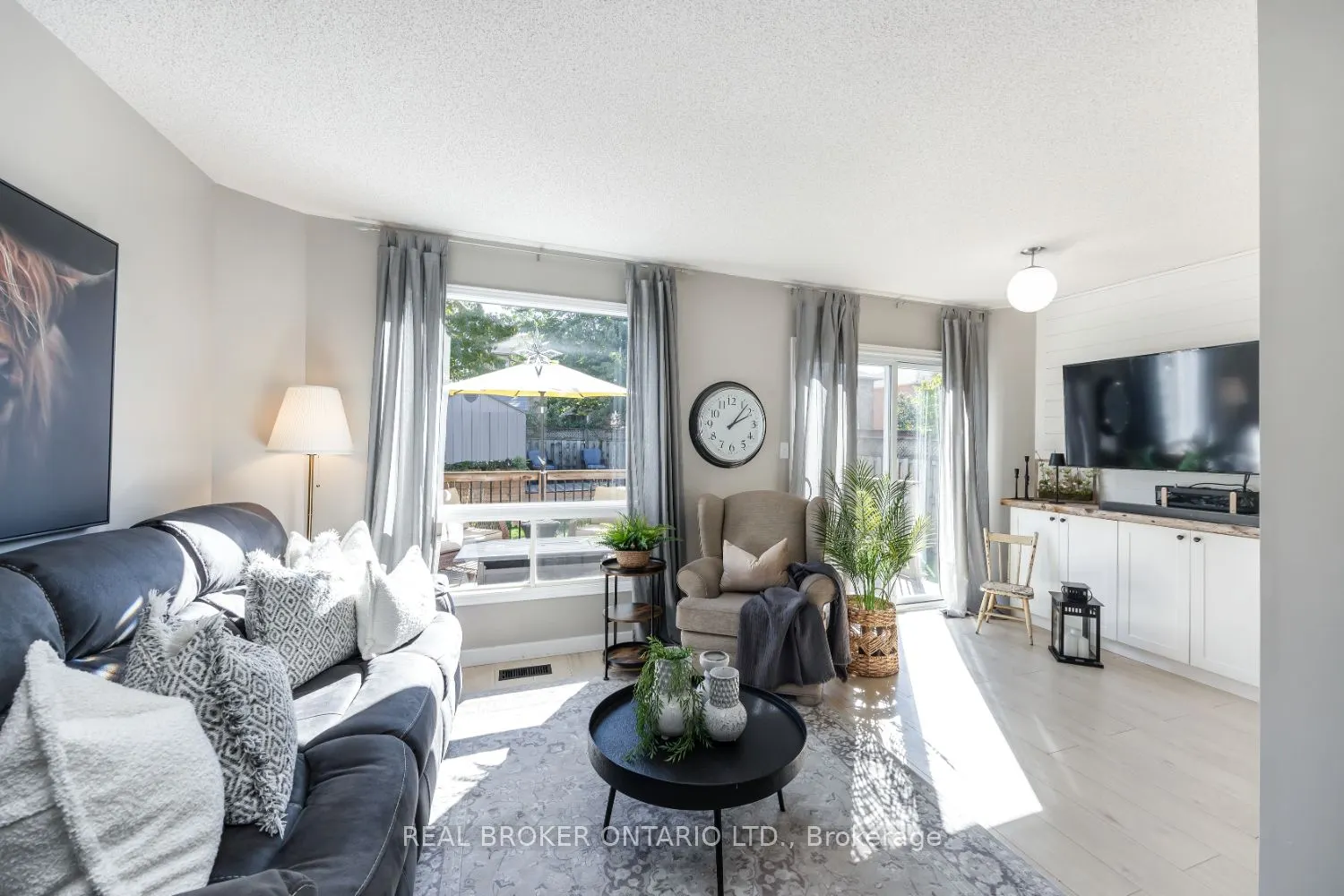 13 Fieldcrest Avenue