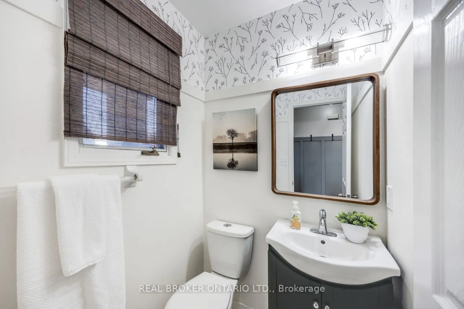 13 Fieldcrest Avenue