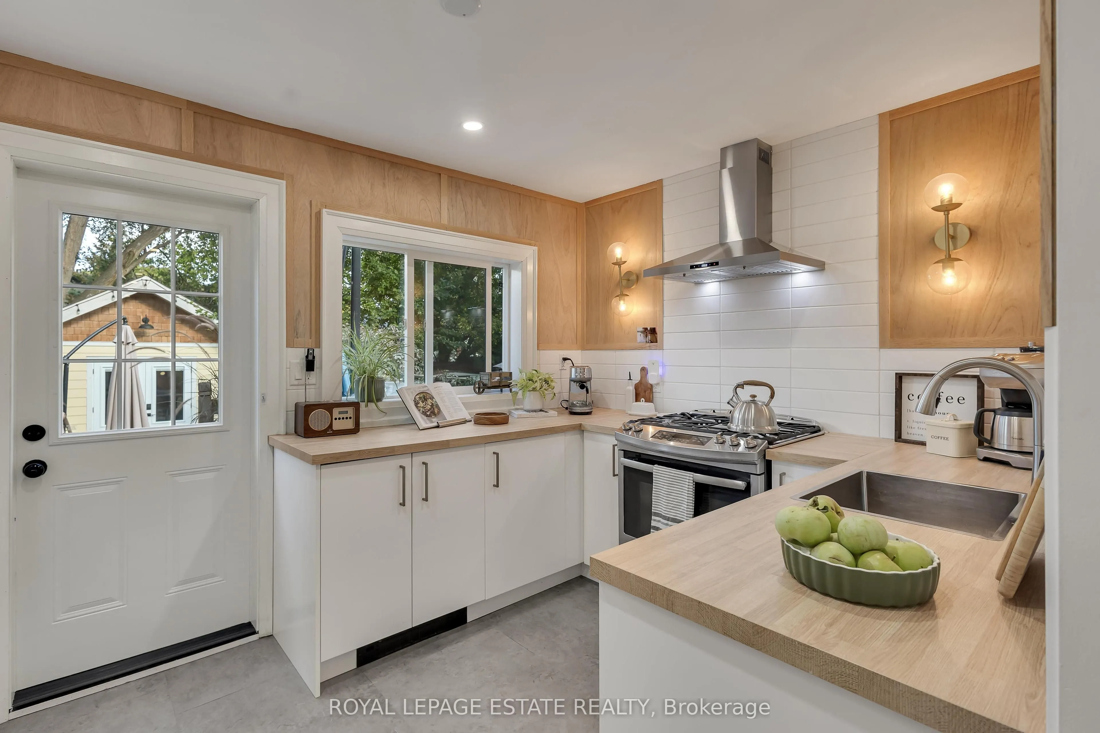13 Eastdale Avenue