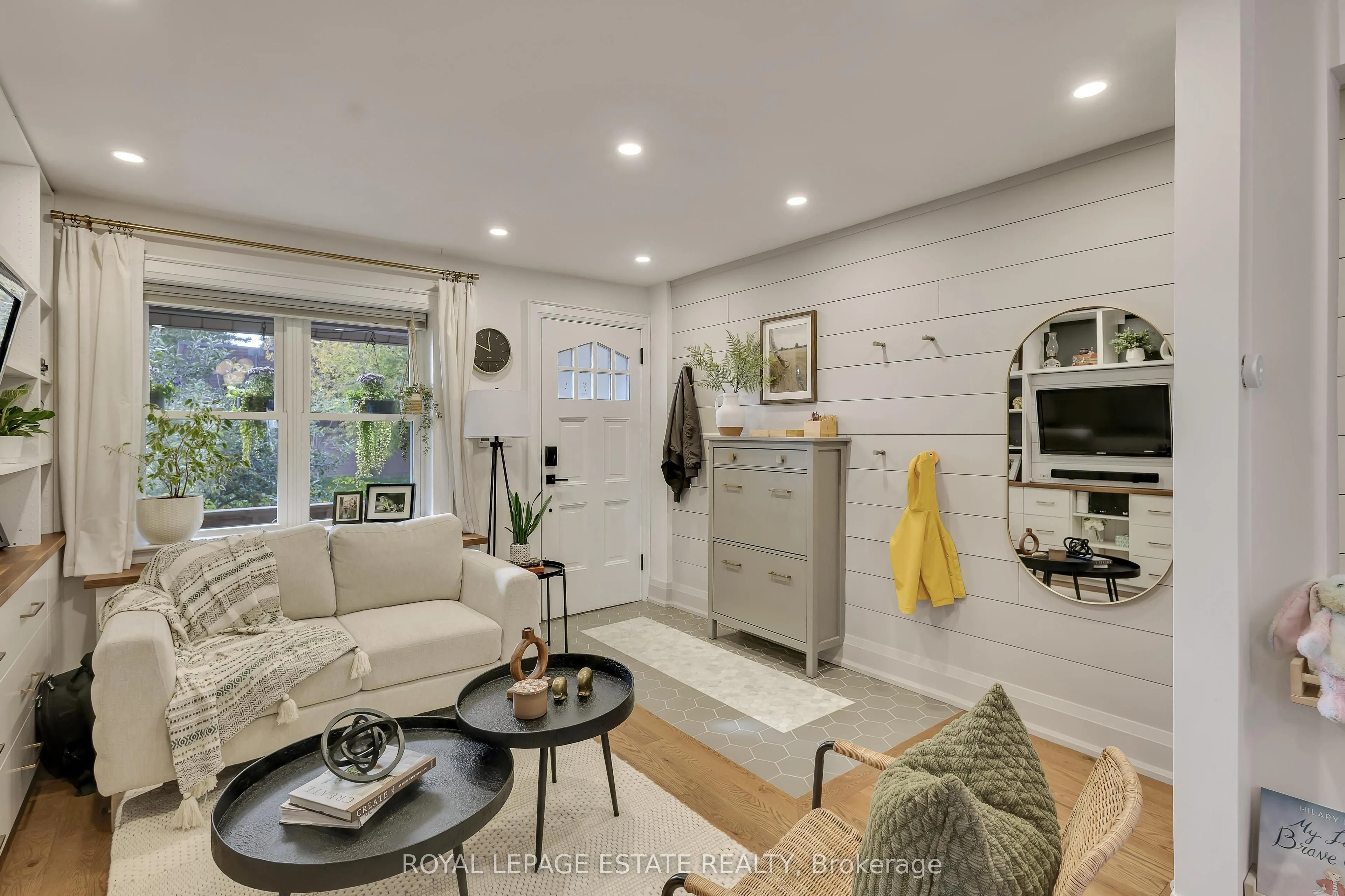 13 Eastdale Avenue