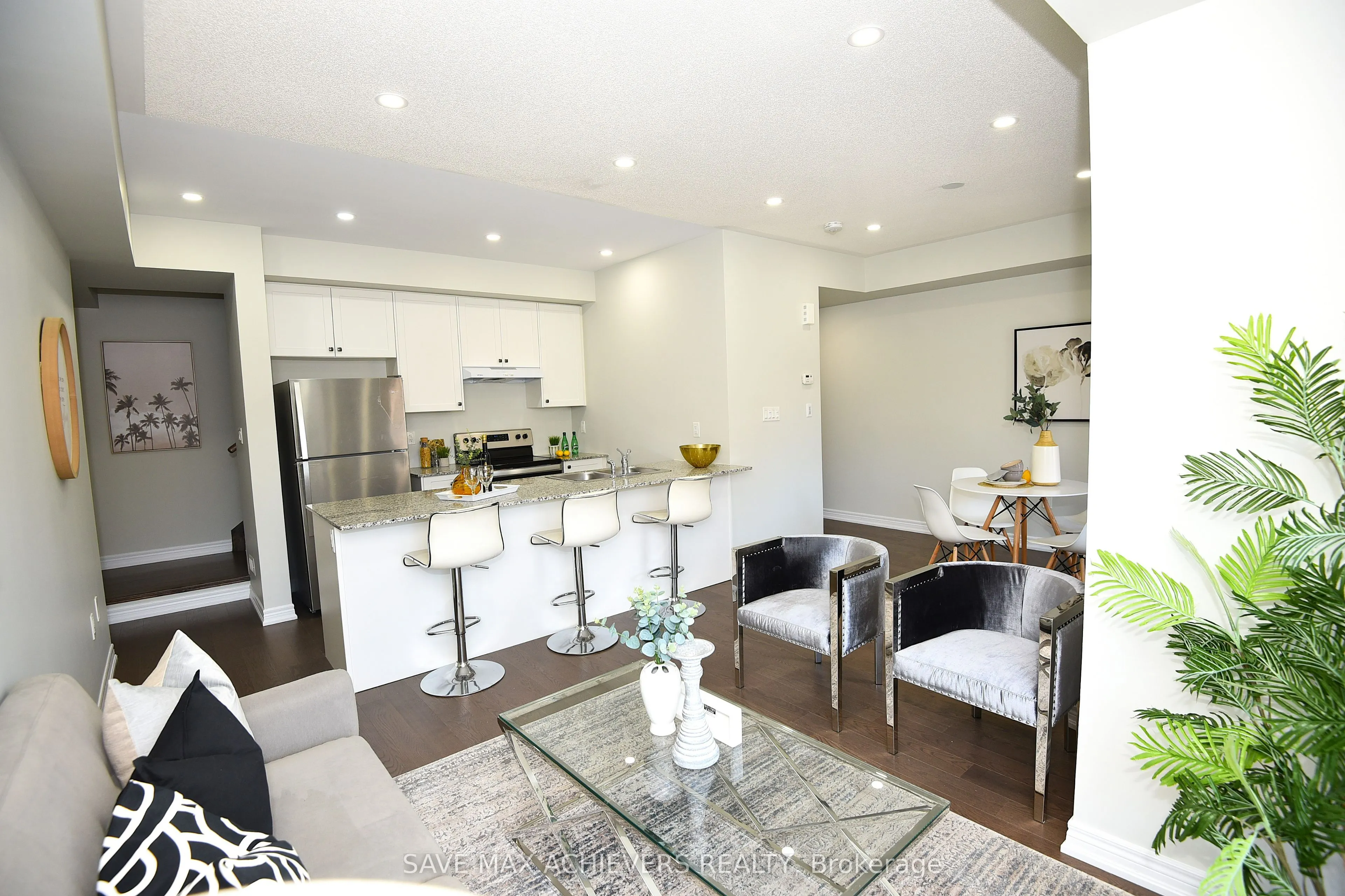 440 SALEM Road S, #32