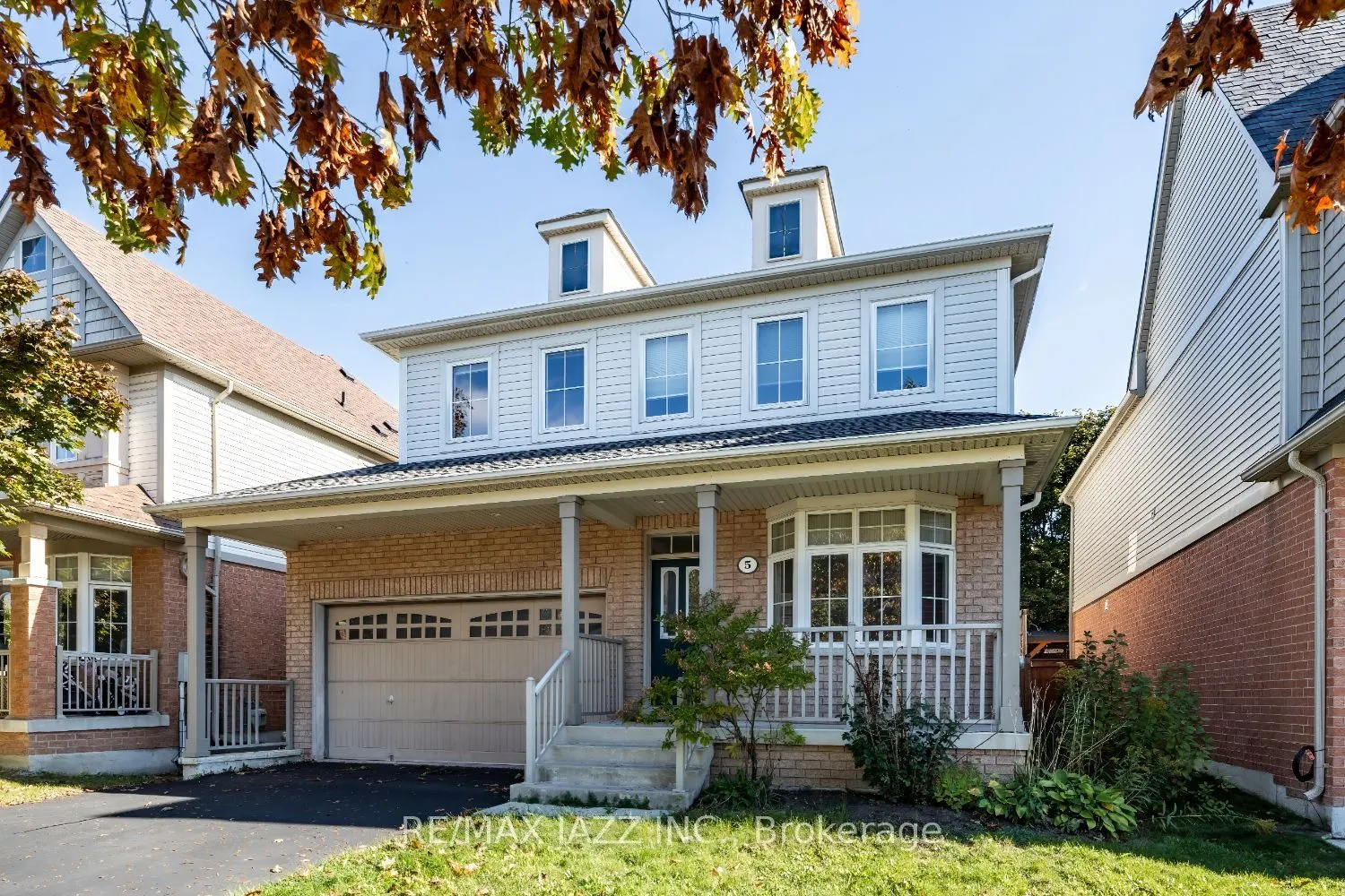 5 Woodbine Place