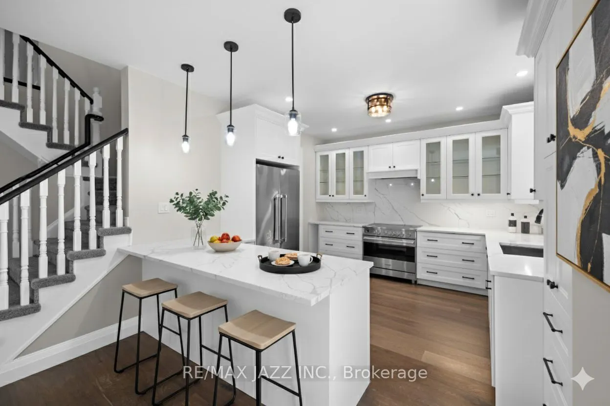 5 Woodbine Place