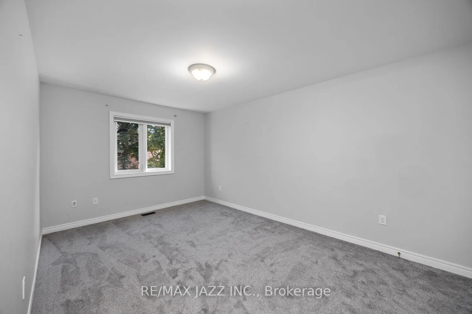 5 Woodbine Place