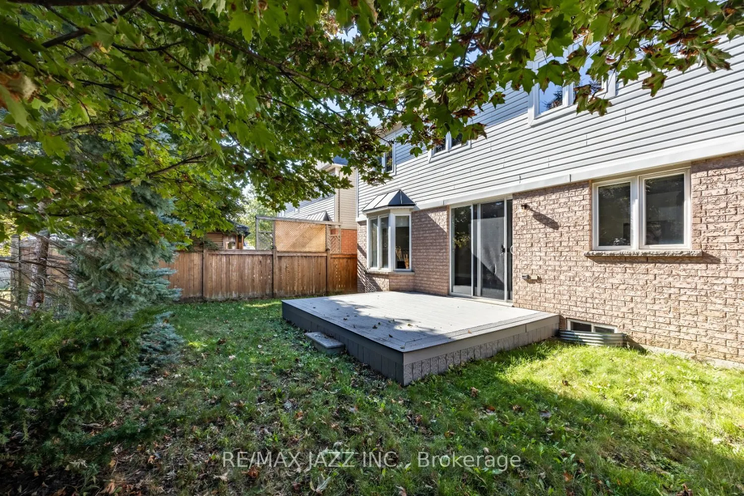 5 Woodbine Place