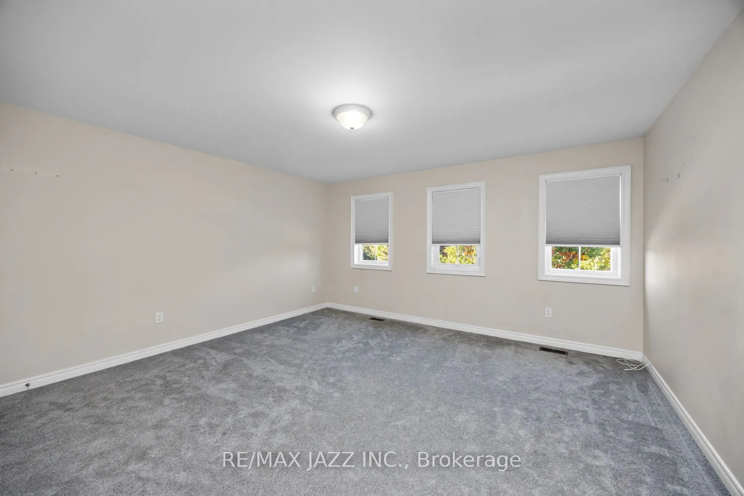 5 Woodbine Place