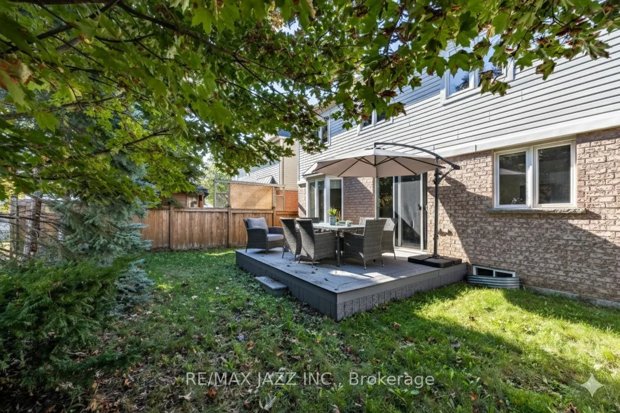 5 Woodbine Place