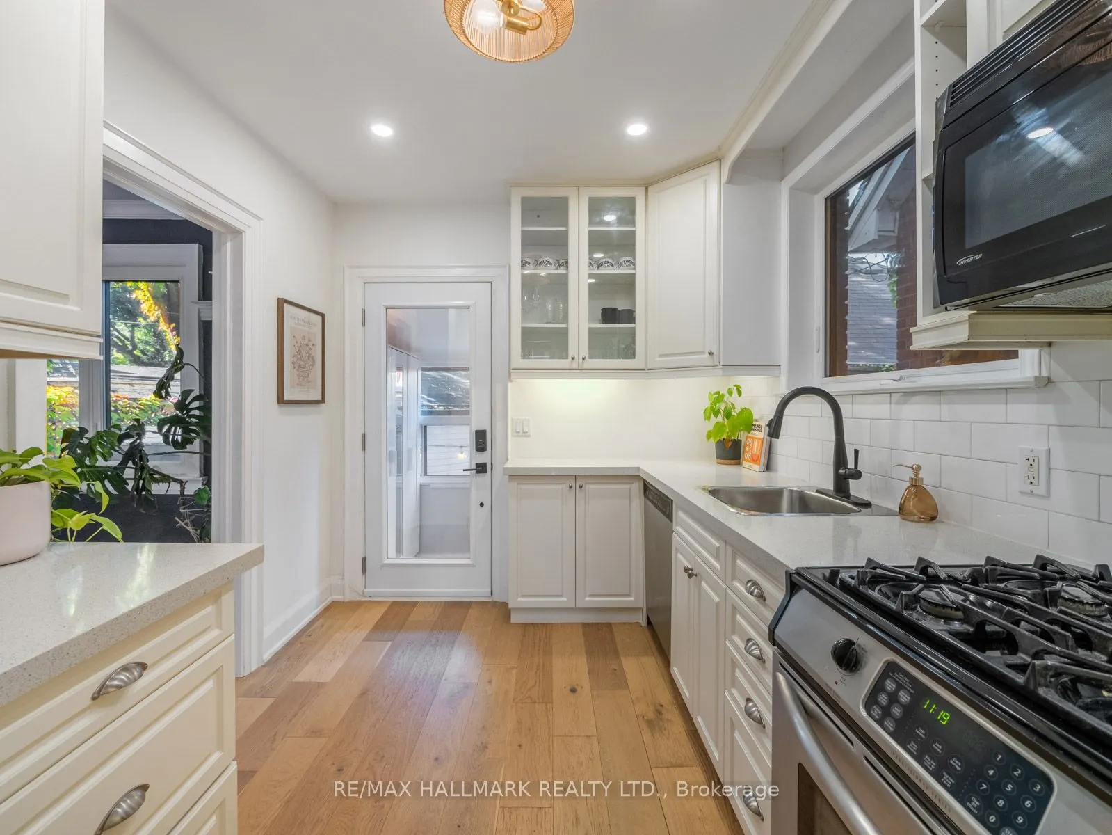 54 Avonlea Boulevard