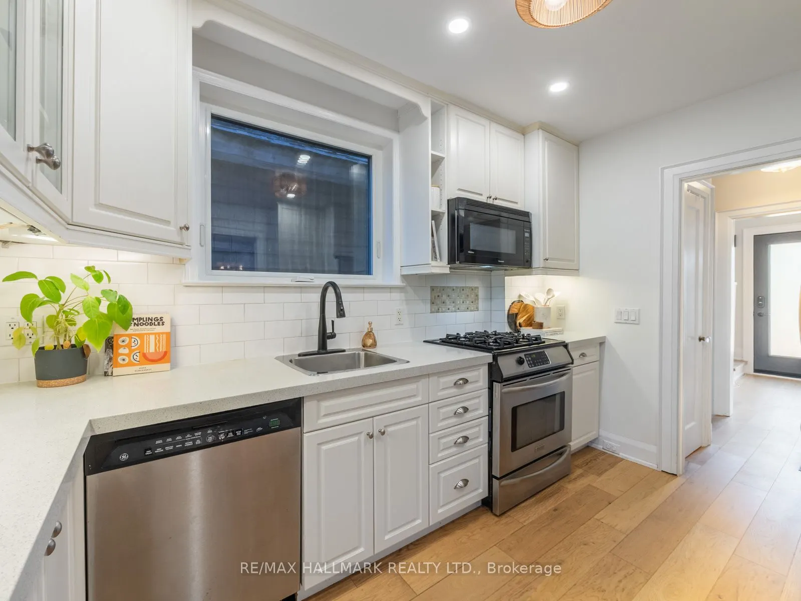 54 Avonlea Boulevard