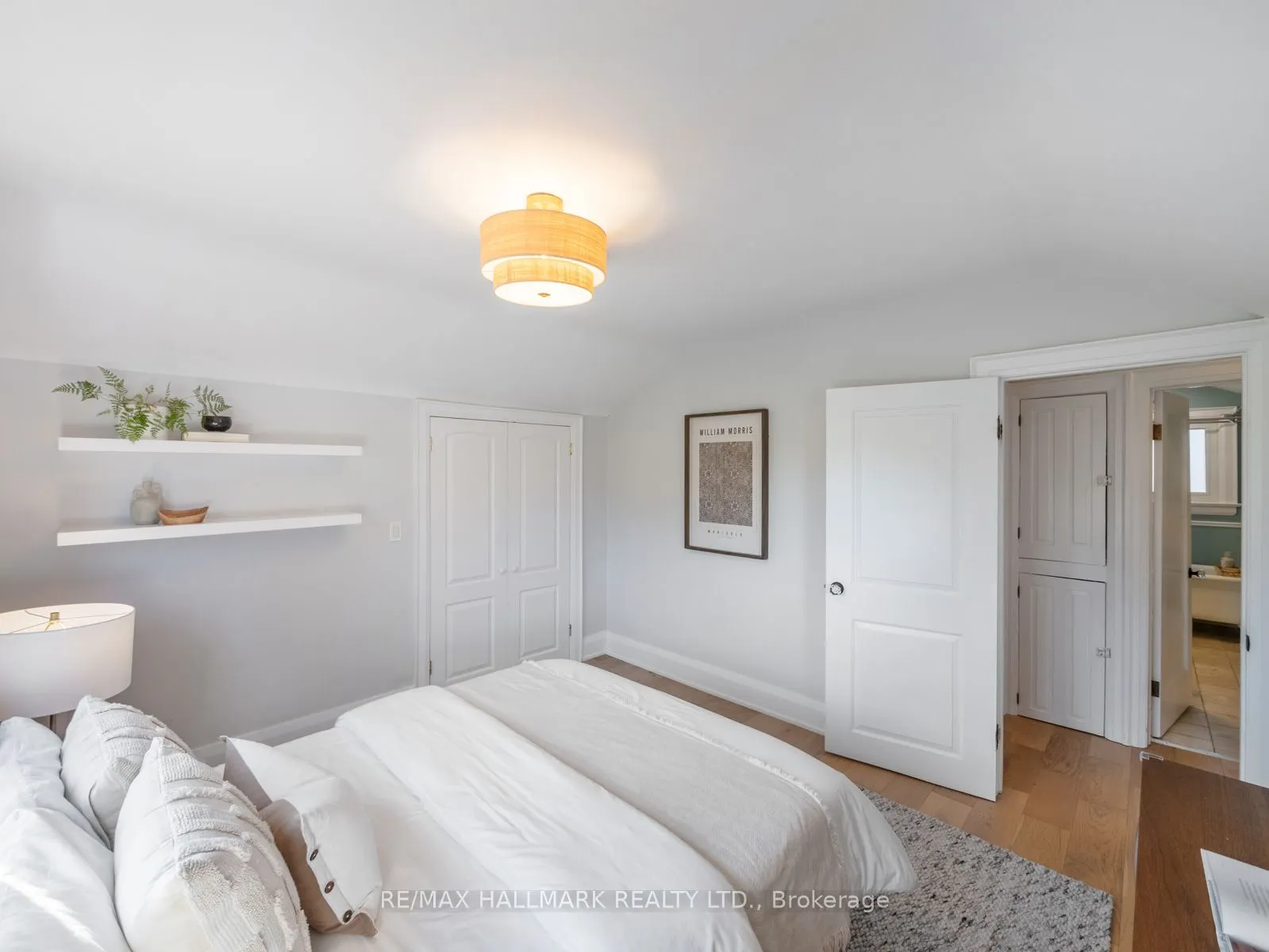 54 Avonlea Boulevard