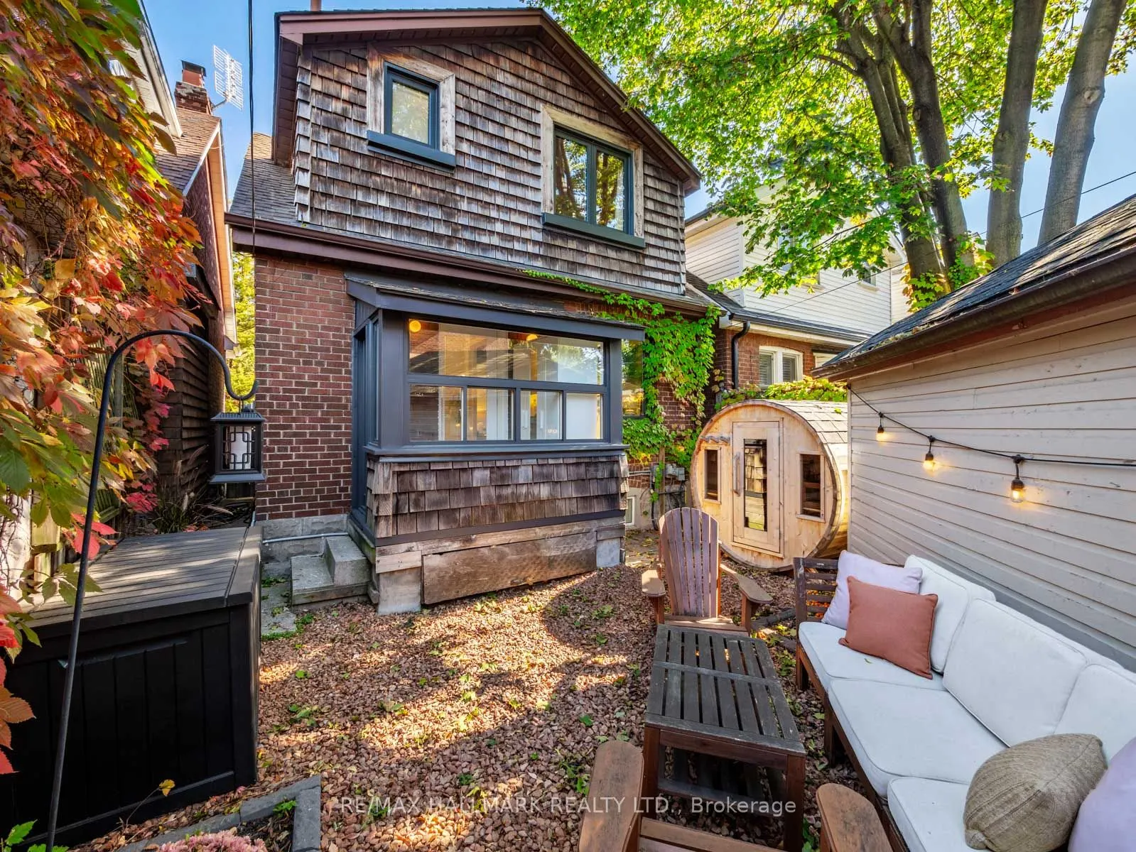 54 Avonlea Boulevard