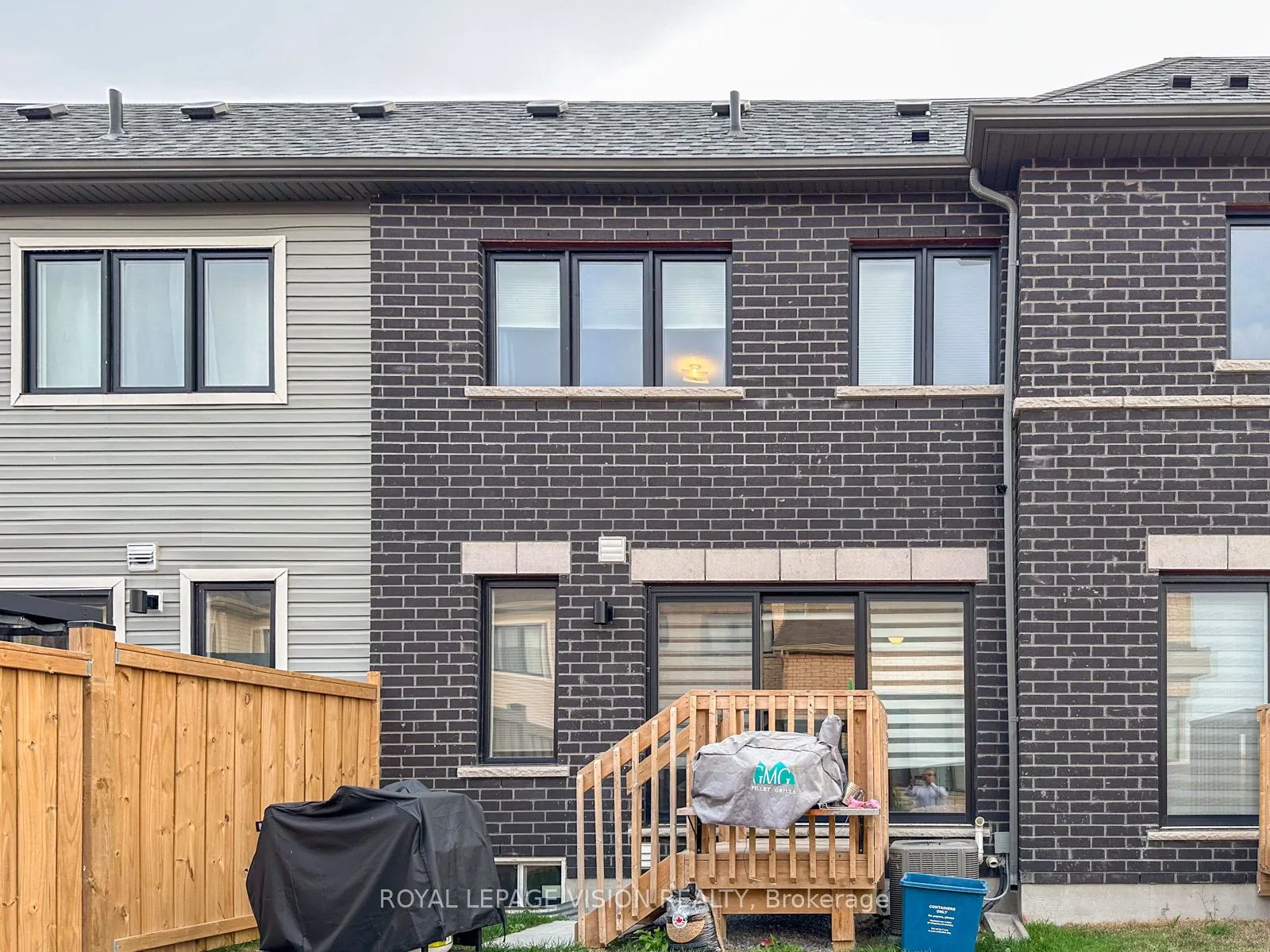 74 Caspian Square