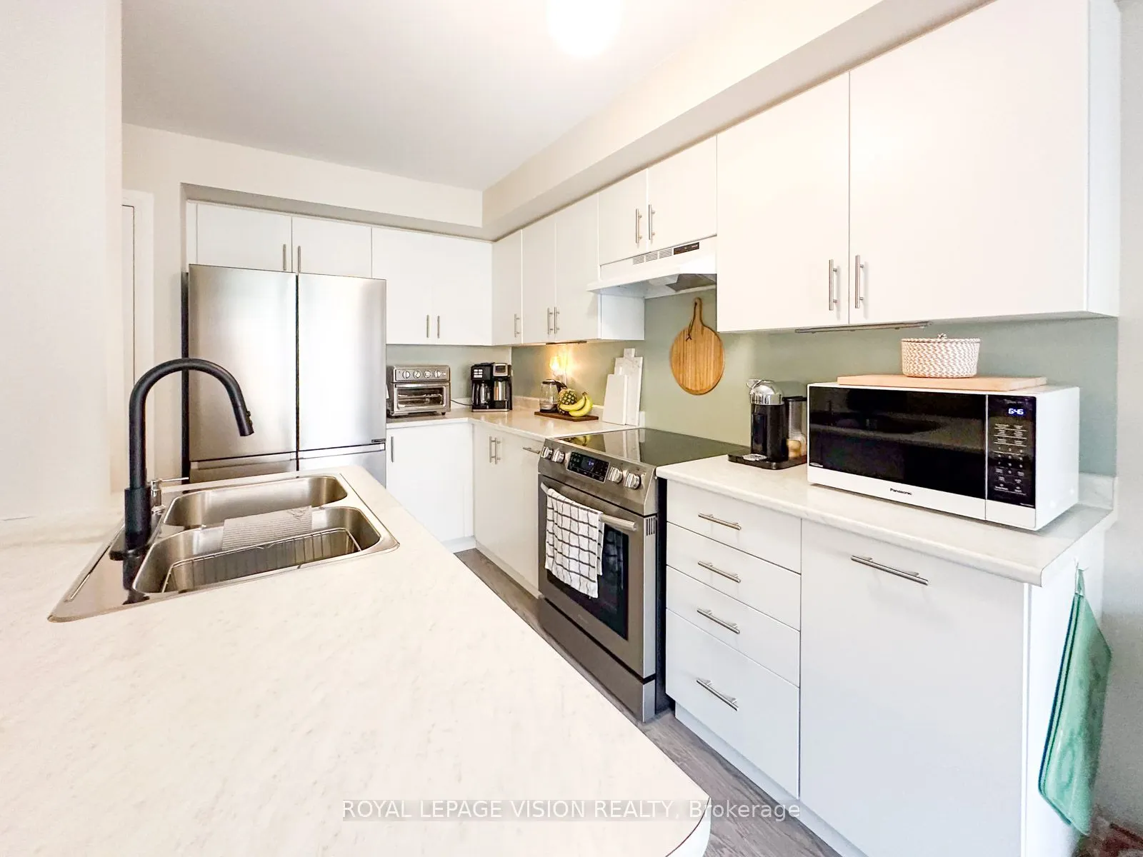 74 Caspian Square