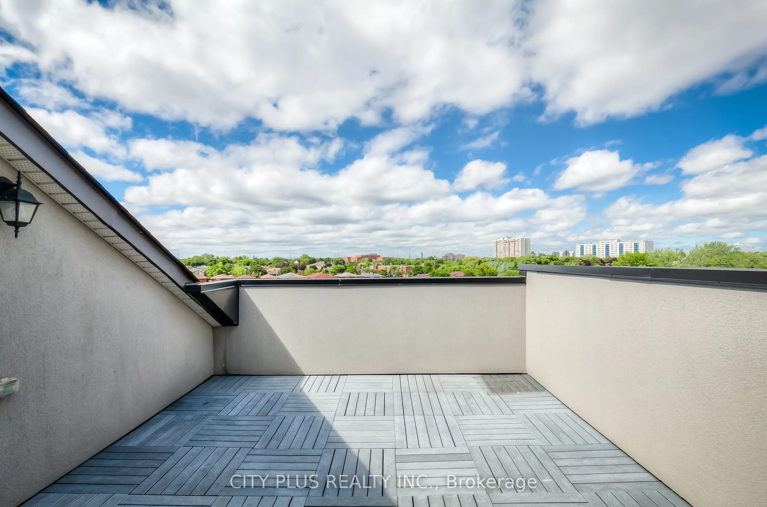 13 Eaton Park Lane, #16