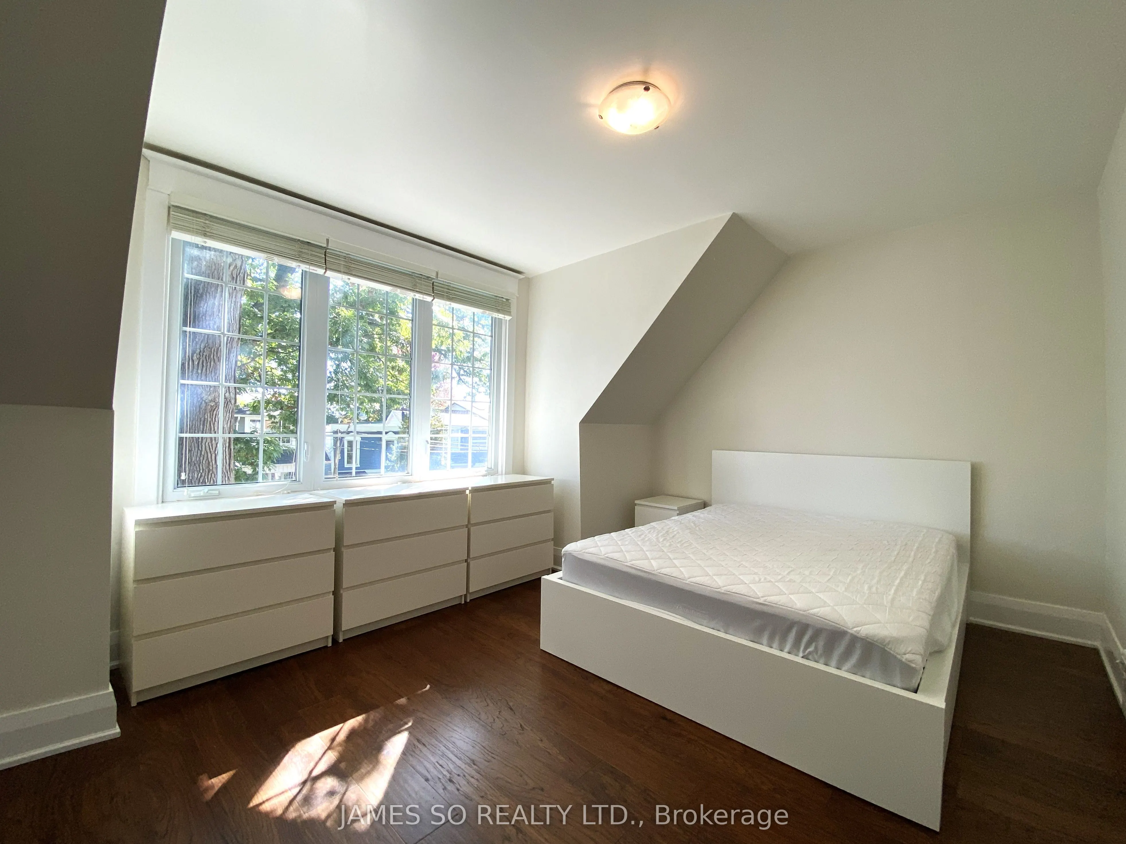 78 Burgess Avenue