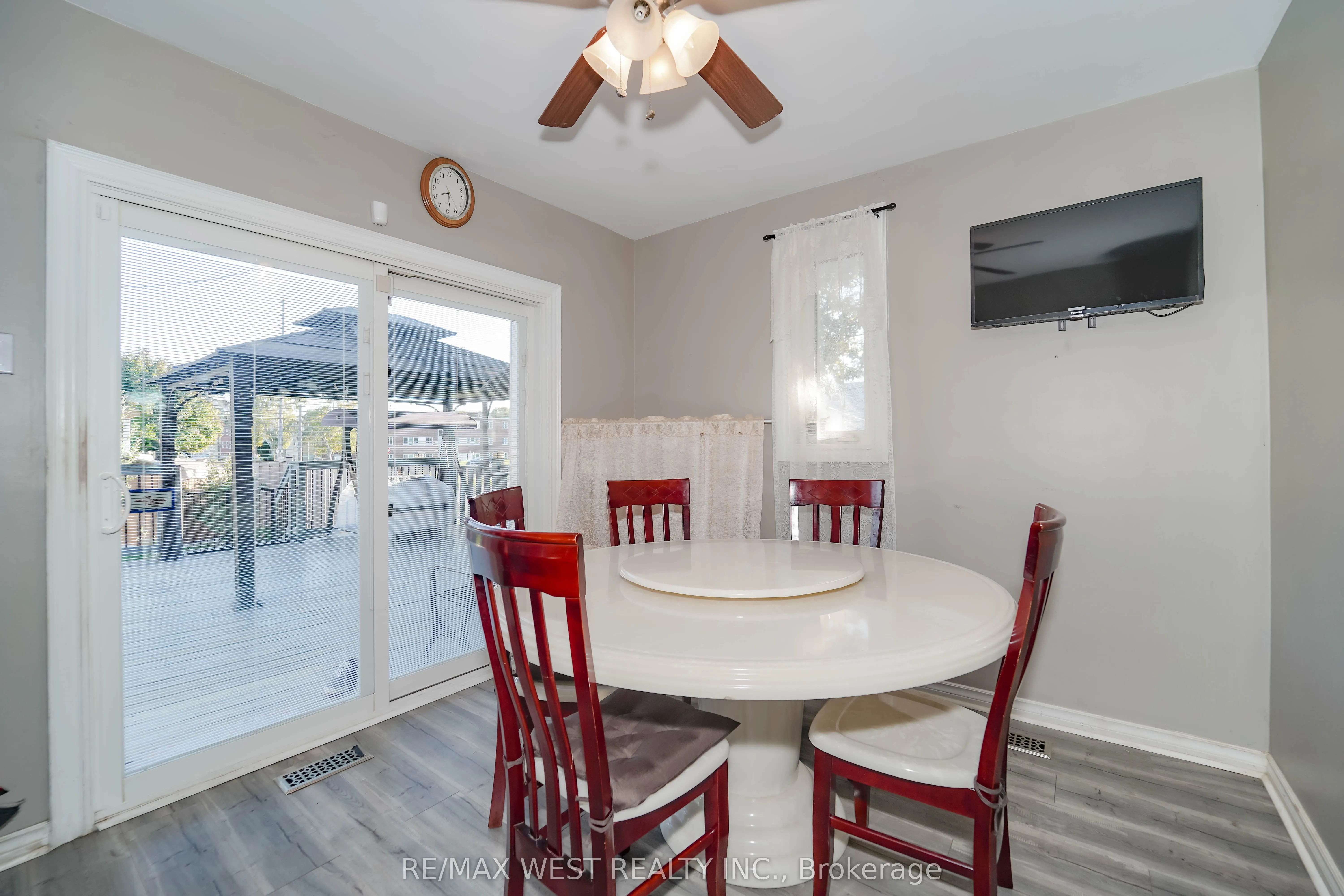 293 Frontenac Avenue