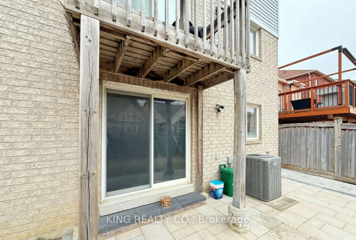 1246 Harlstone Crescent