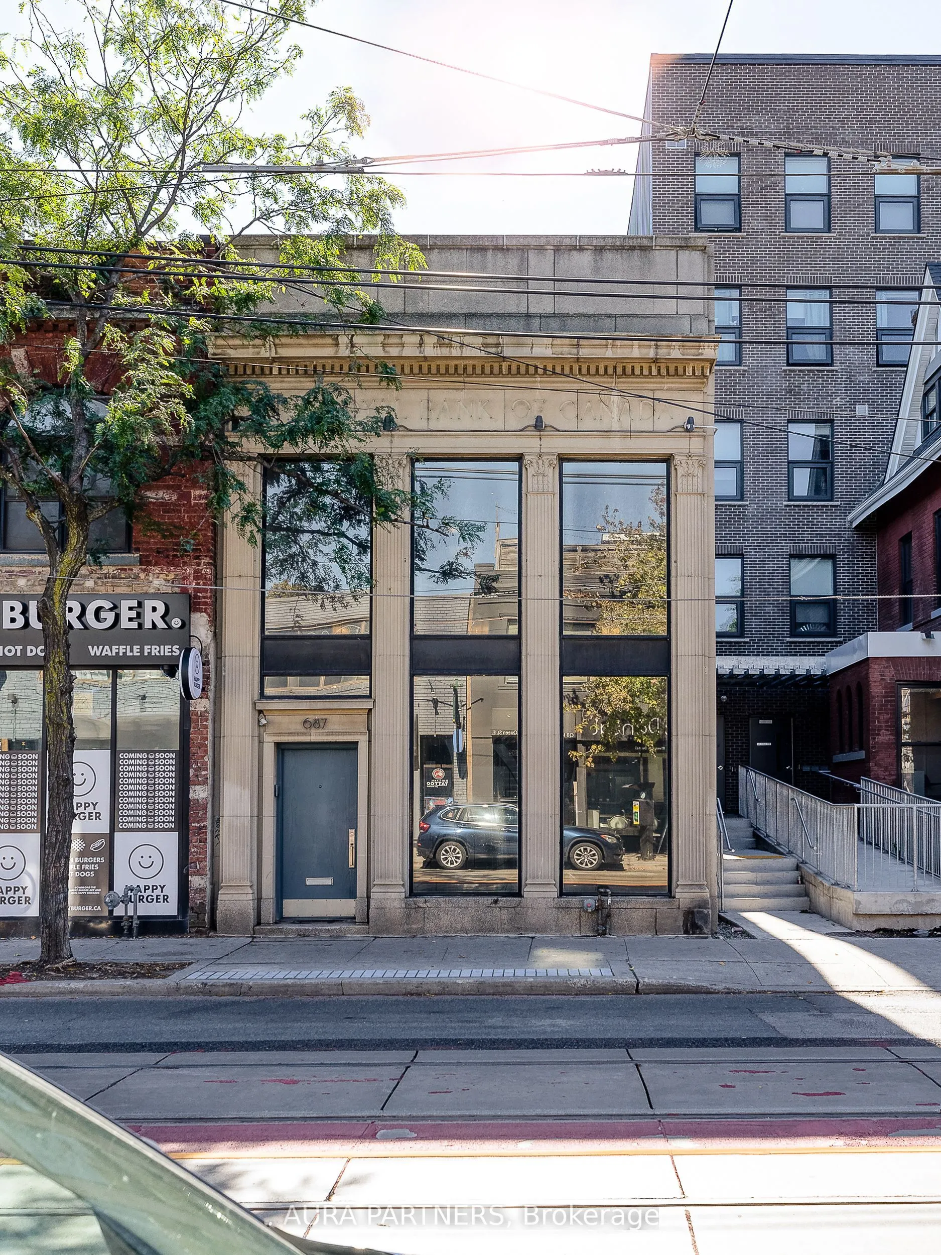 687 Queen Street E