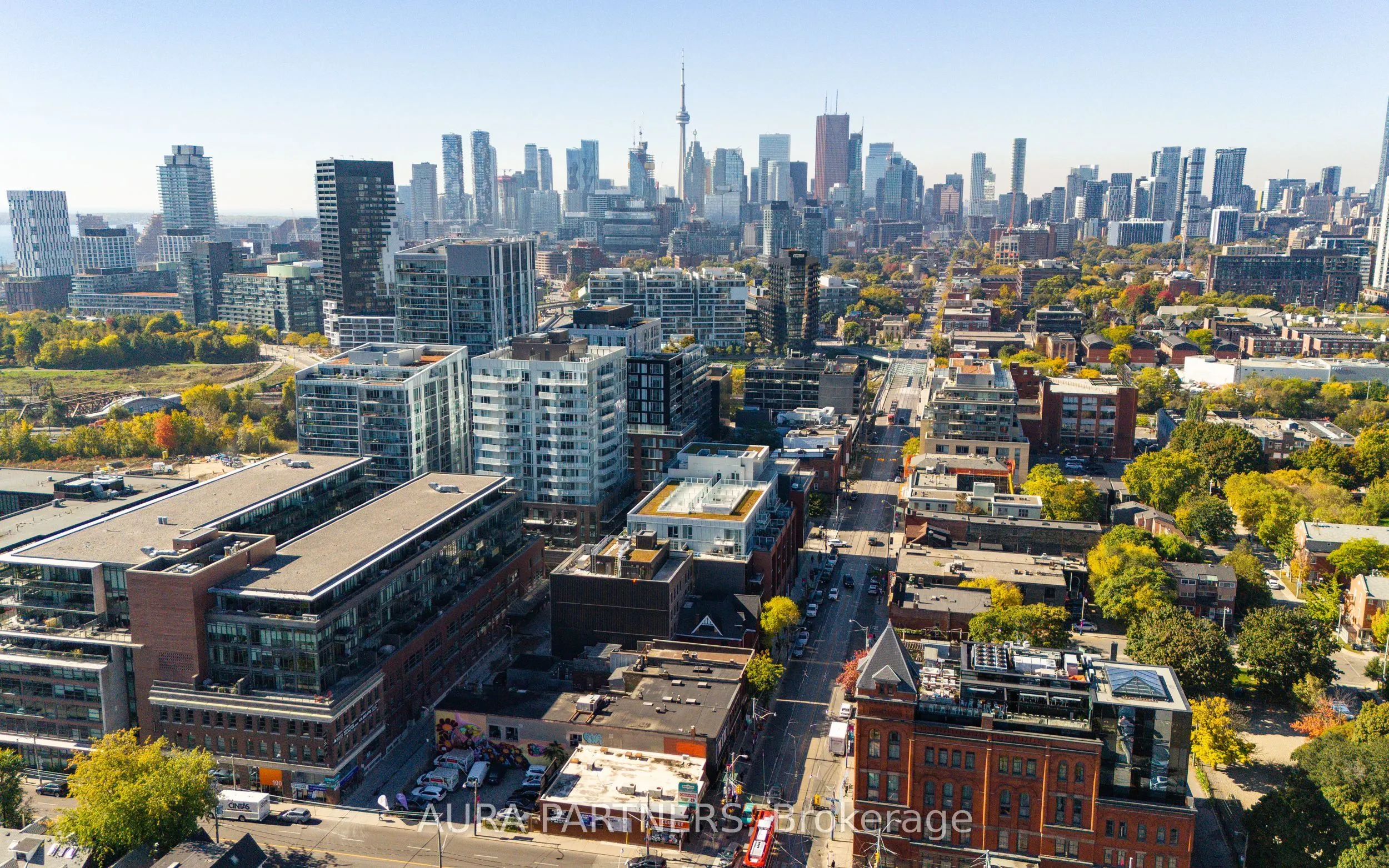 687 Queen Street E