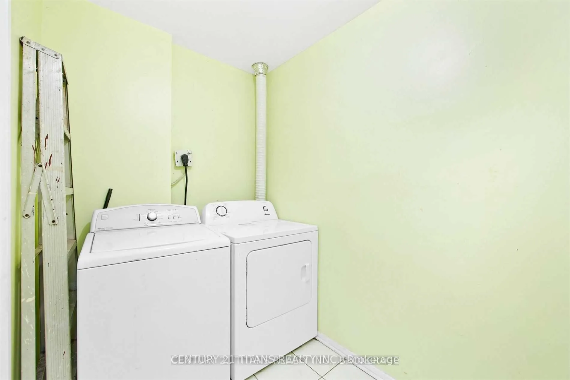 100 Mornelle Court, #1046