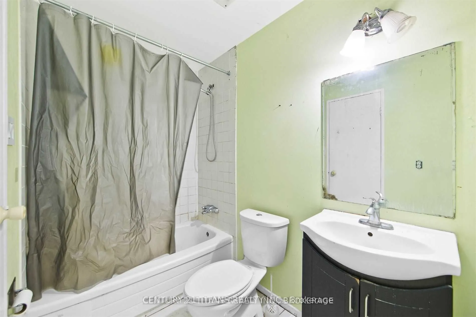 100 Mornelle Court, #1046