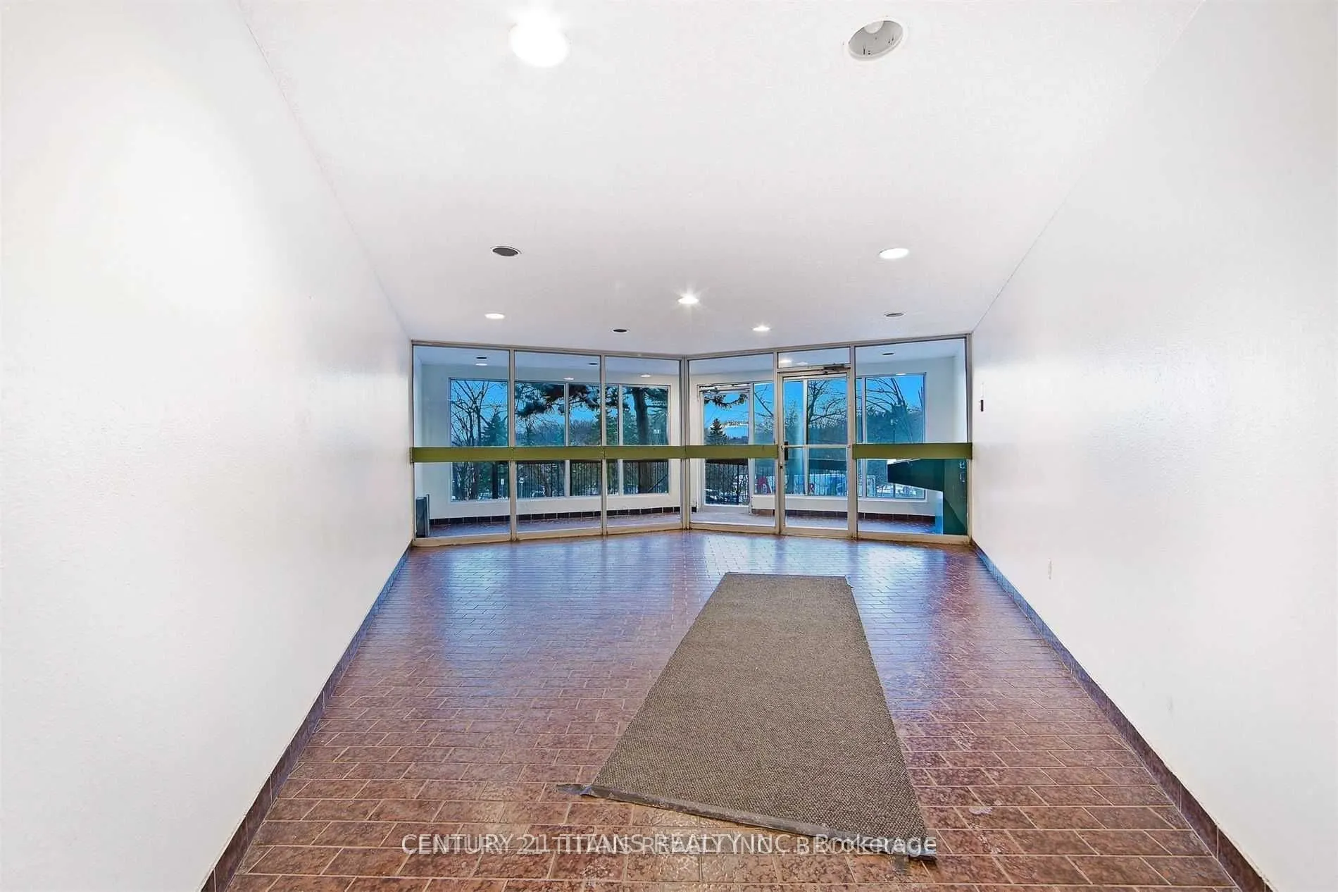 100 Mornelle Court, #1046