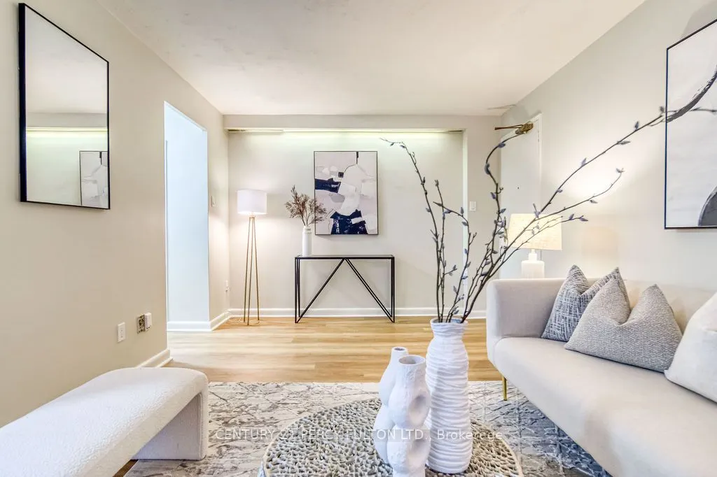 921 Midland Avenue, #101
