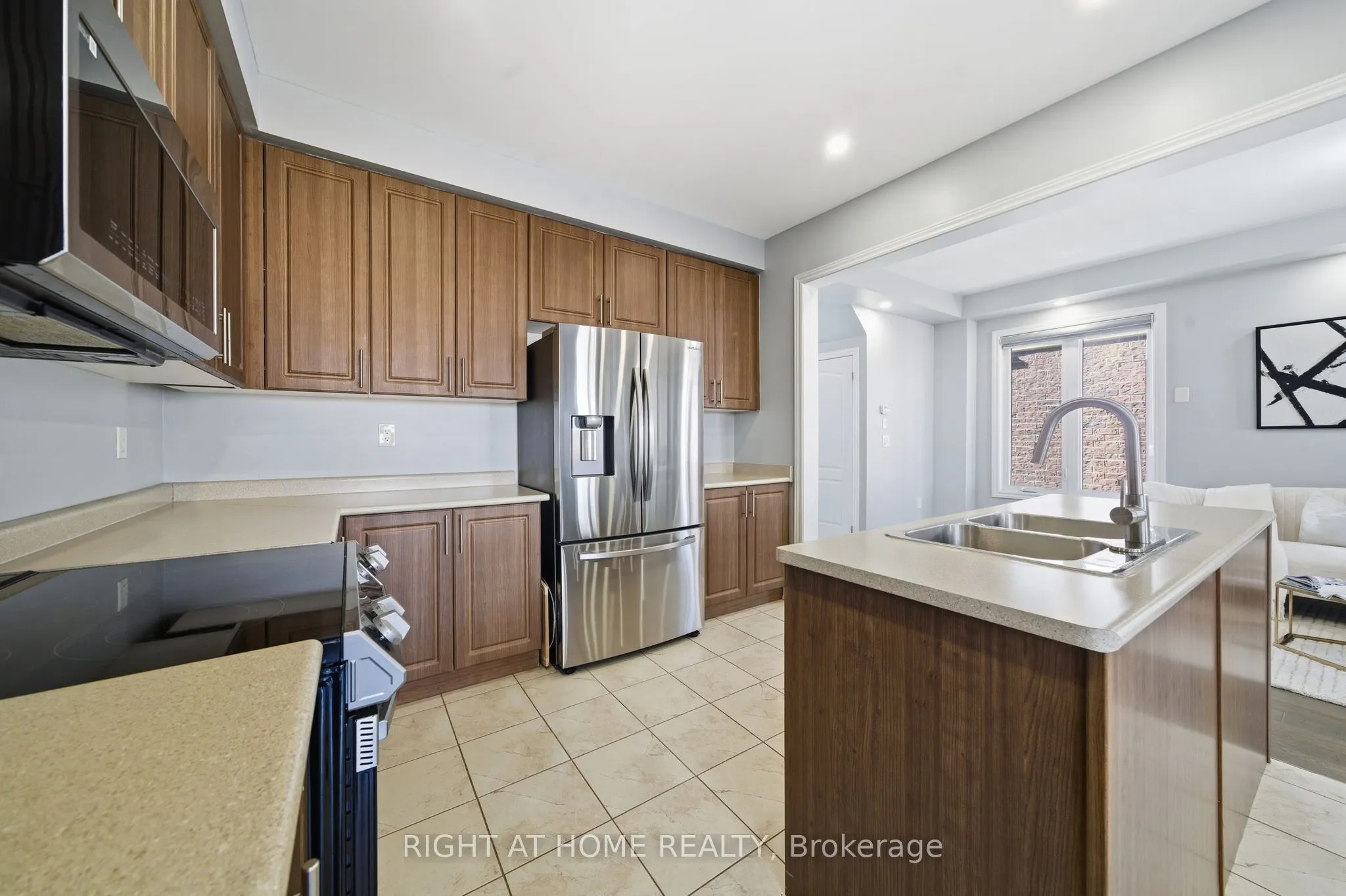 1231 Graham Clapp Avenue