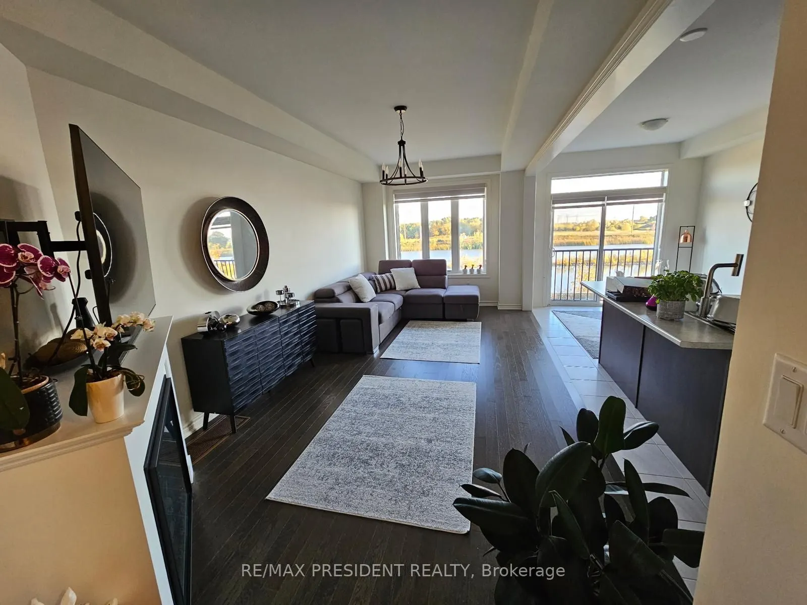 1227 Rexton Drive