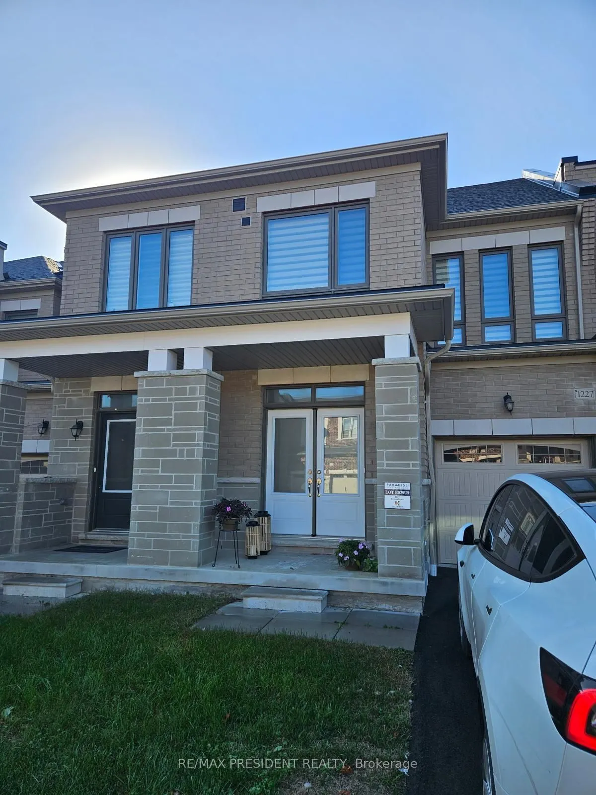 1227 Rexton Drive