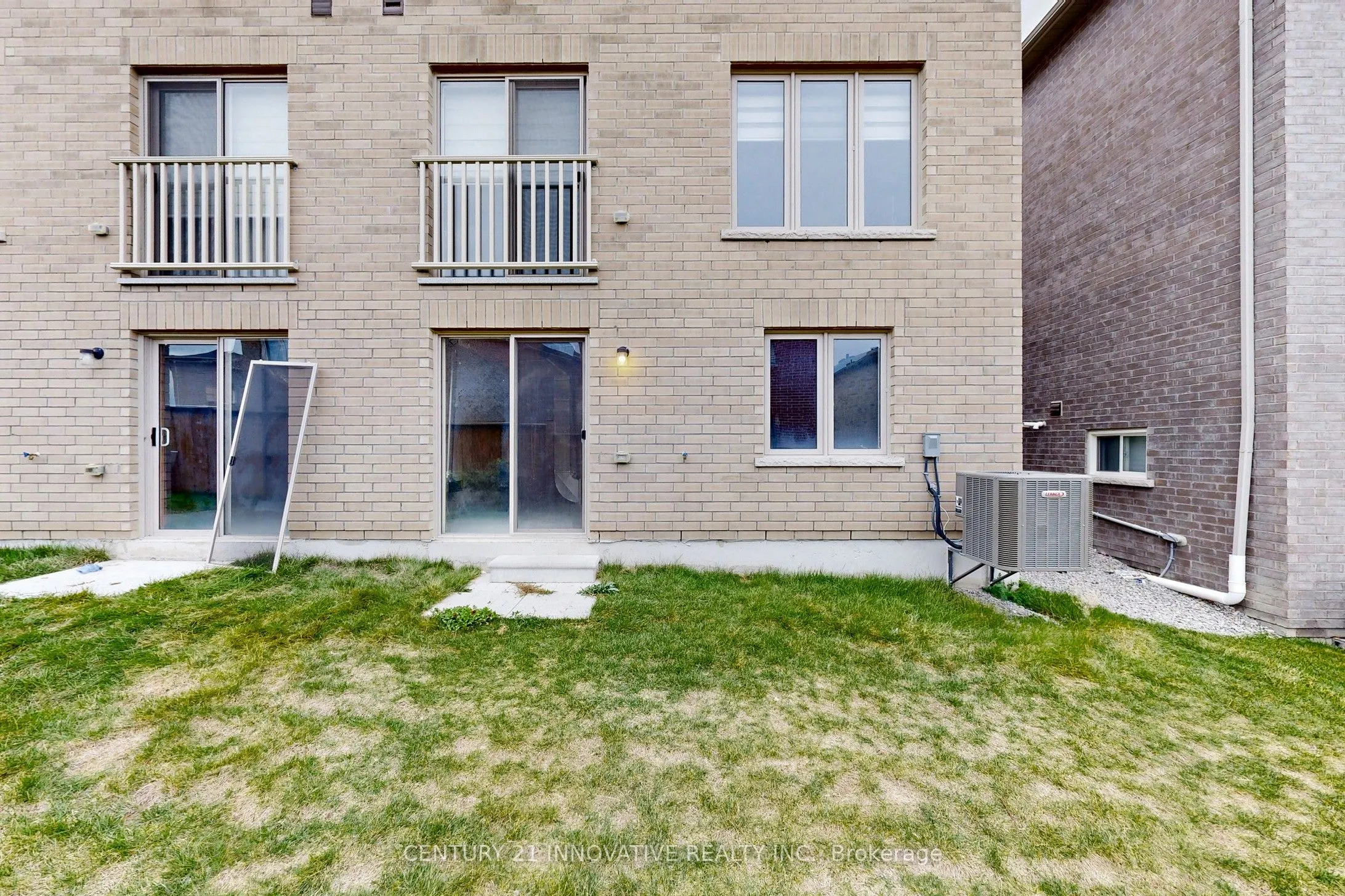 1141 Azalea Avenue