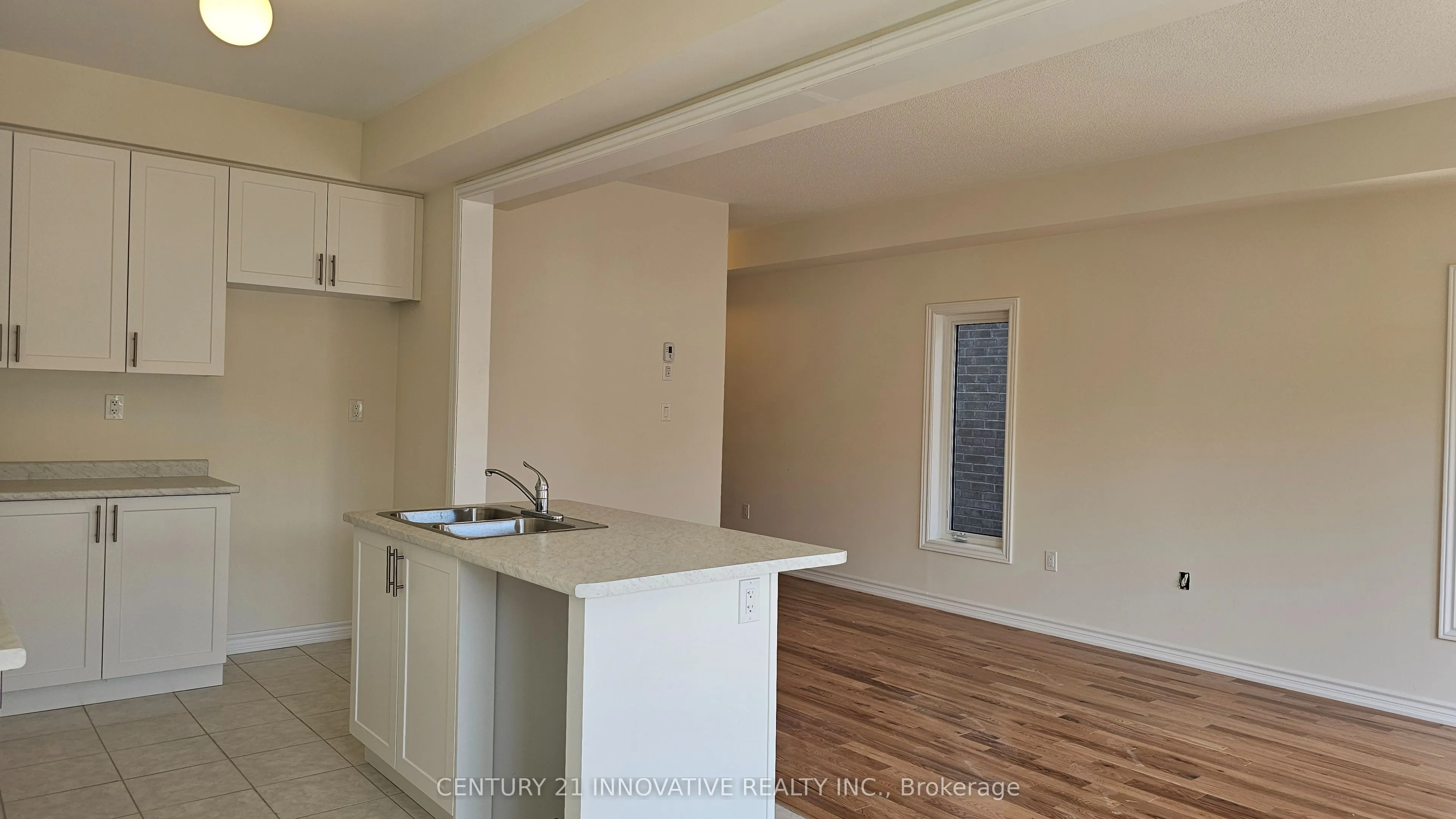 1141 Azalea Avenue